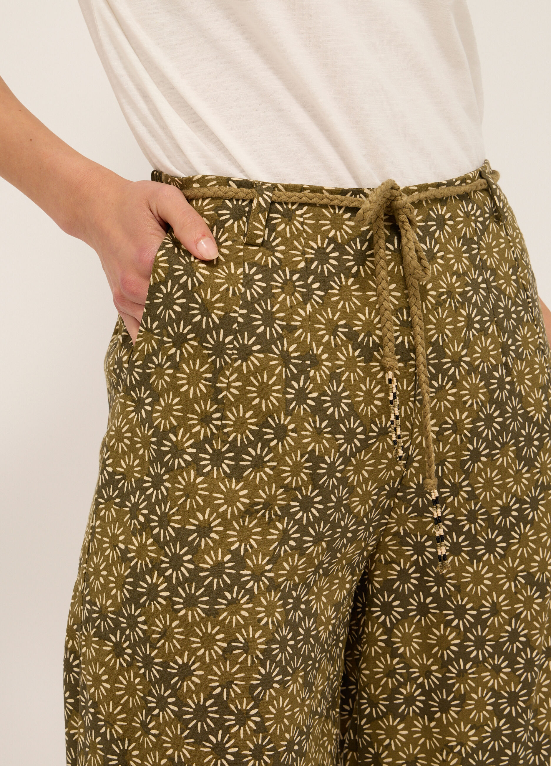 Pantaloni in pura viscosa con stampa donna_2