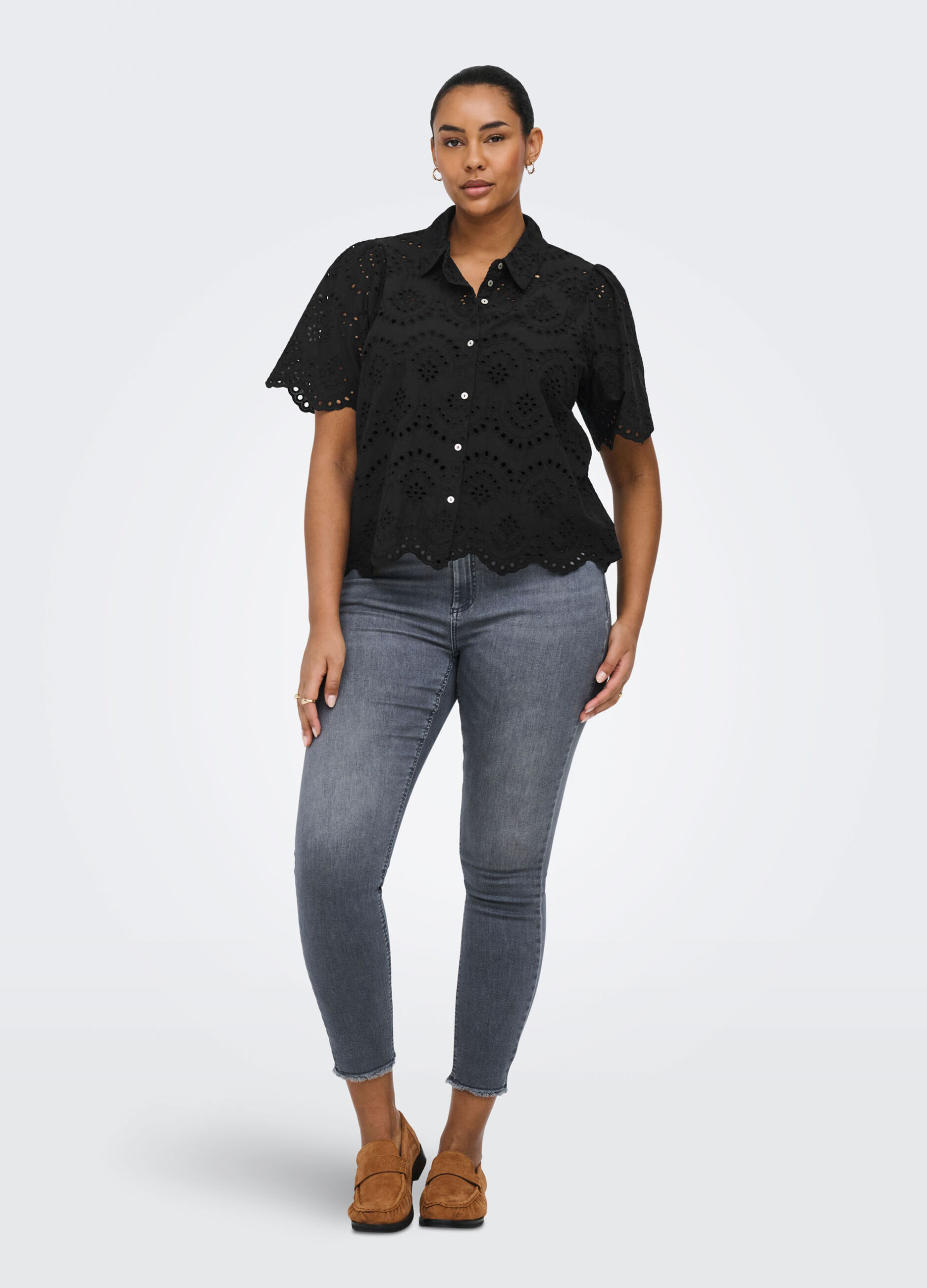 Camicia a maniche corte con maniche a sbuffo_2