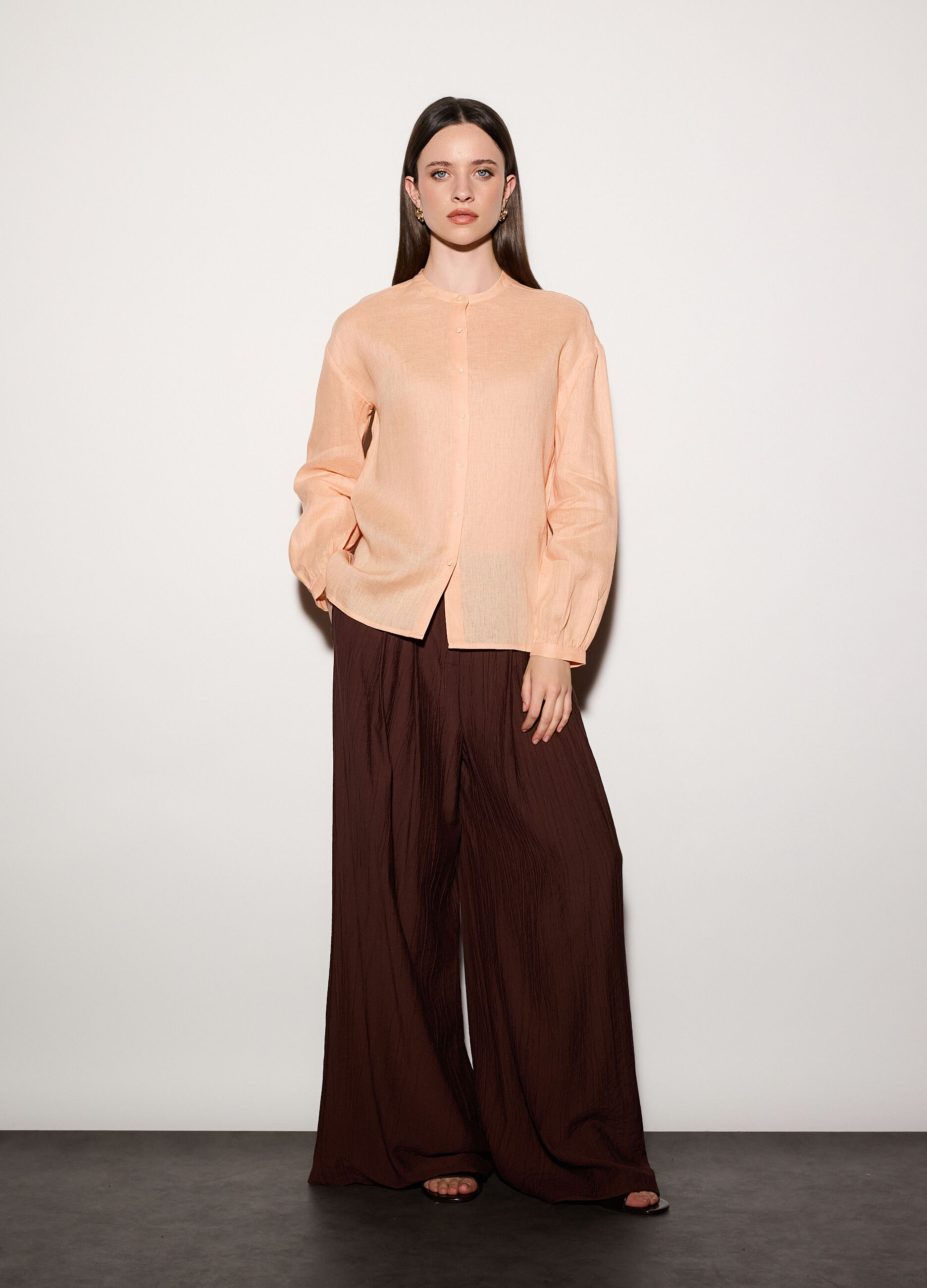 Camicia regular fit girocollo in puro lino donna_0