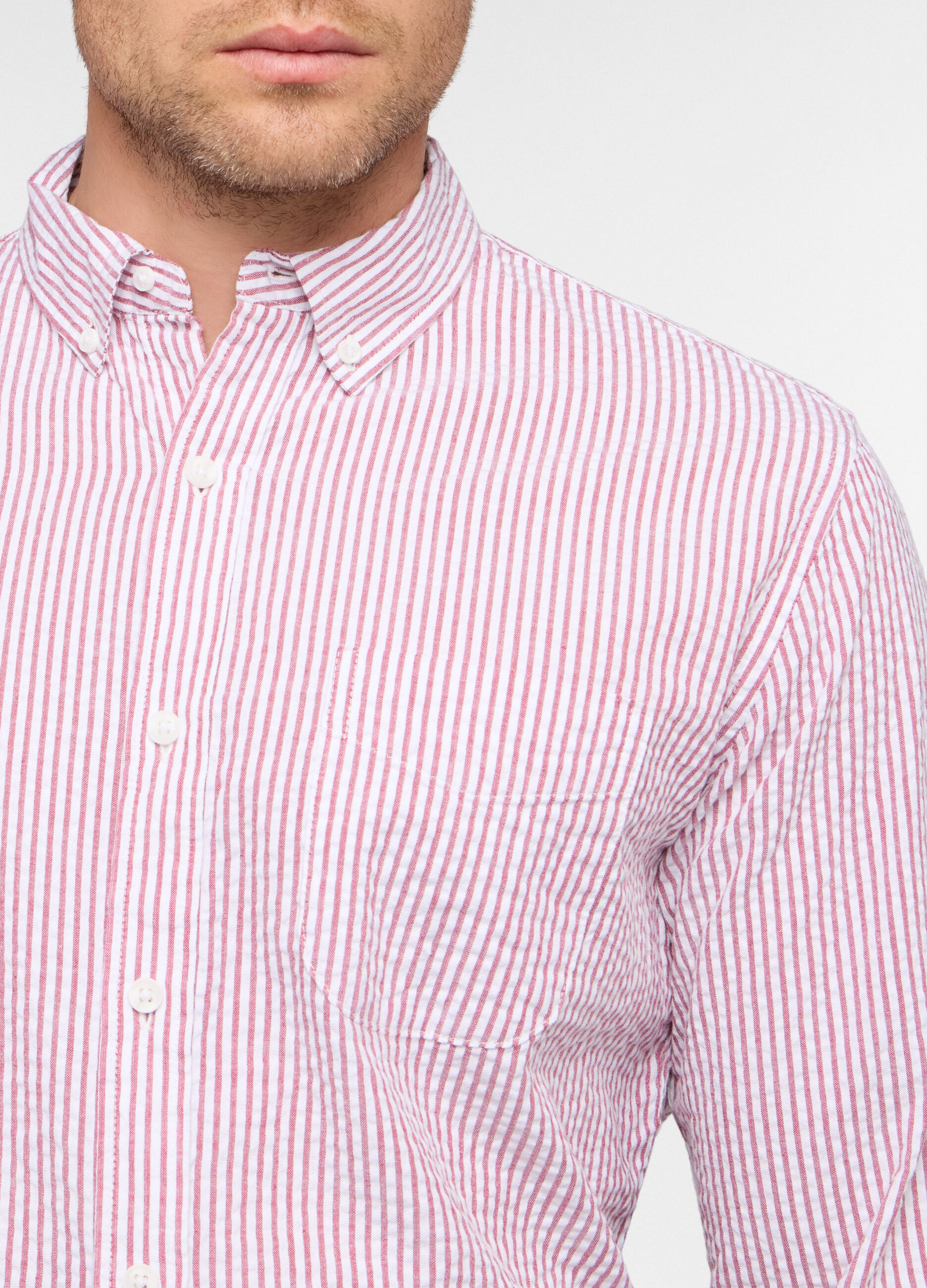 Camicia regular fit in seersucker a righe uomo_2