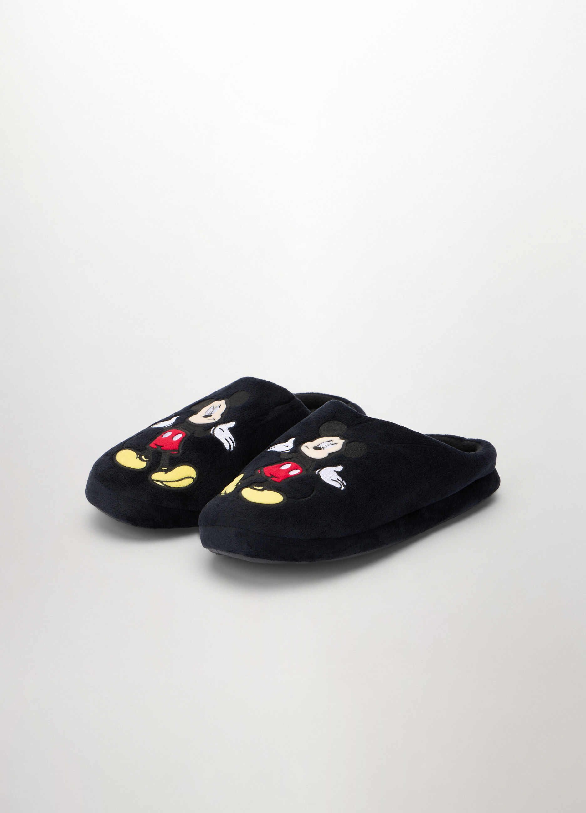 Pantofole con ricamo uomo_1