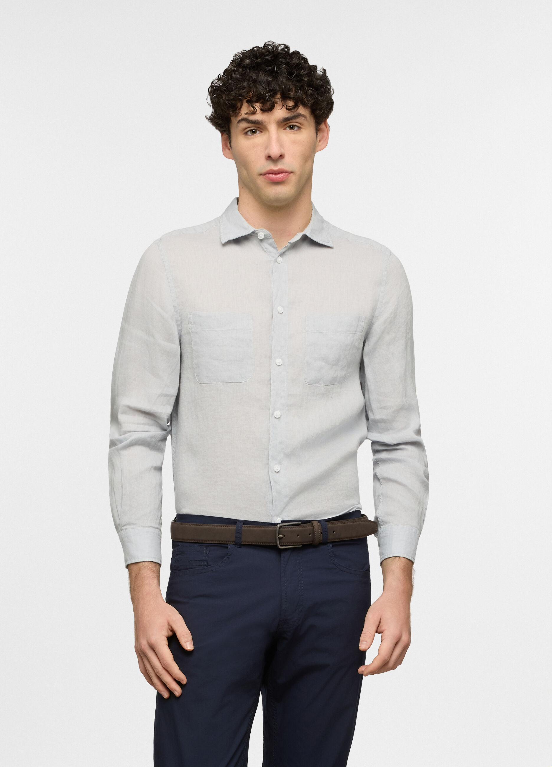 Camicia regular fit in lino con collo classico e doppia tasca uomo_0
