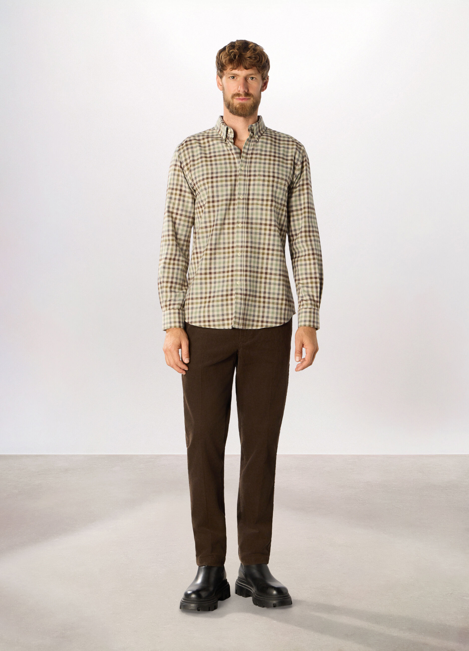 Pantaloni chino slim fit in velluto a coste uomo_0