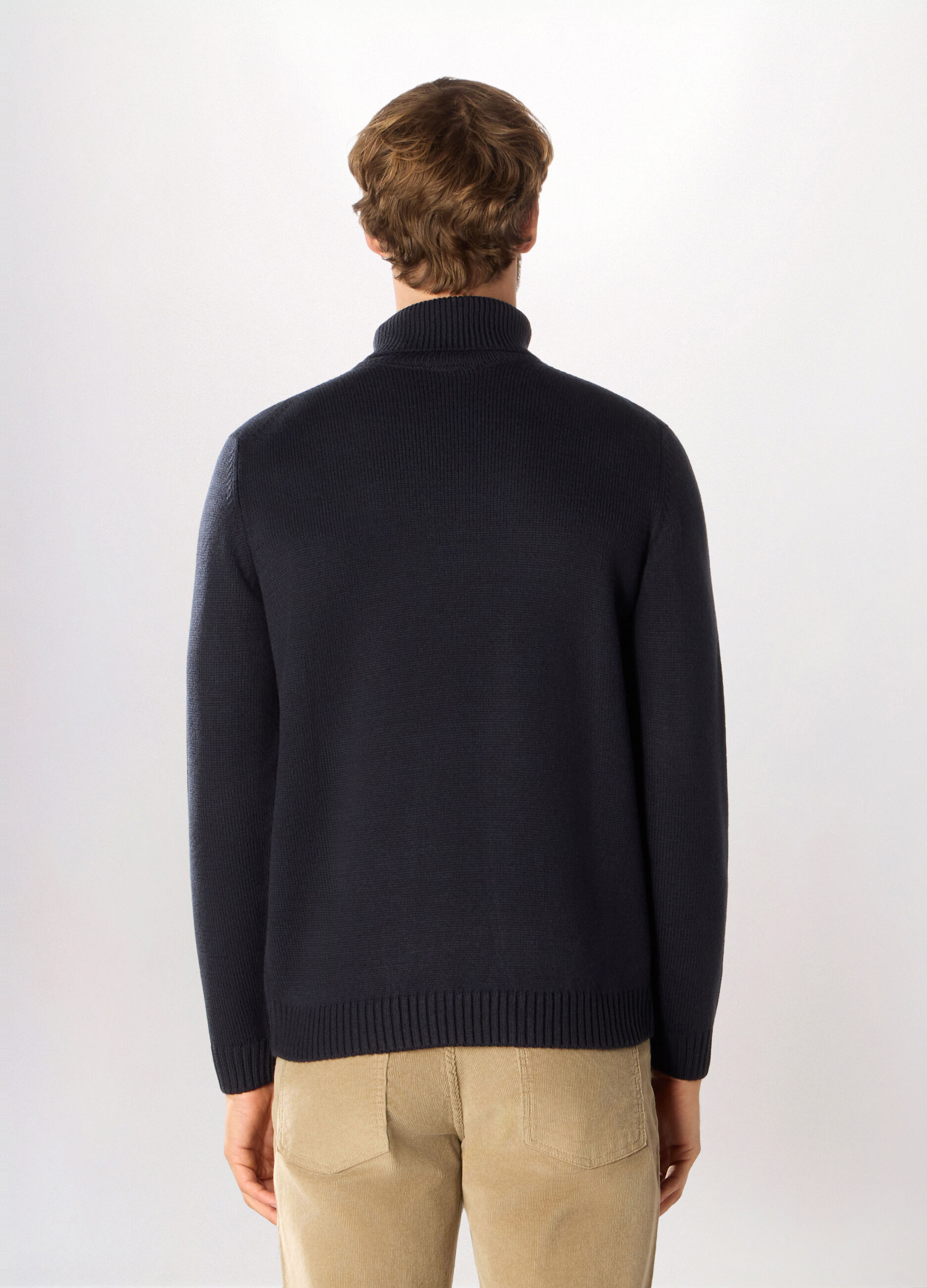 Maglione collo alto in maglia rasata uomo_1