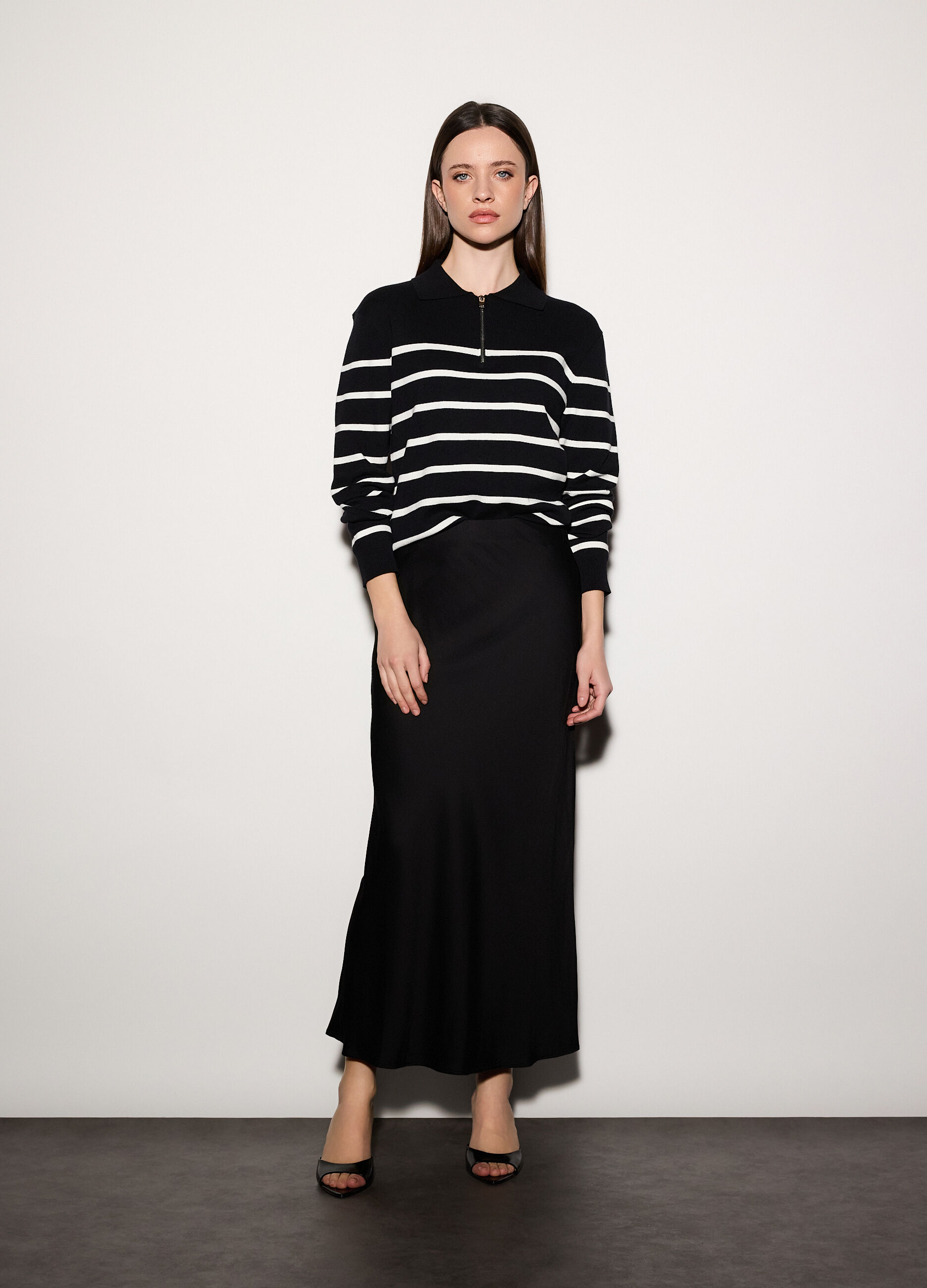 Maglia con colletto classico e zip donna_0