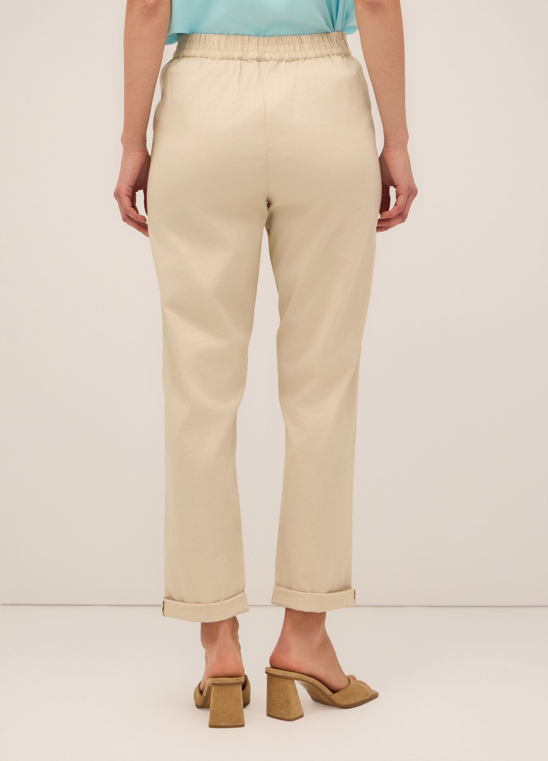 Pantaloni in twill di cotone stretch donna_1