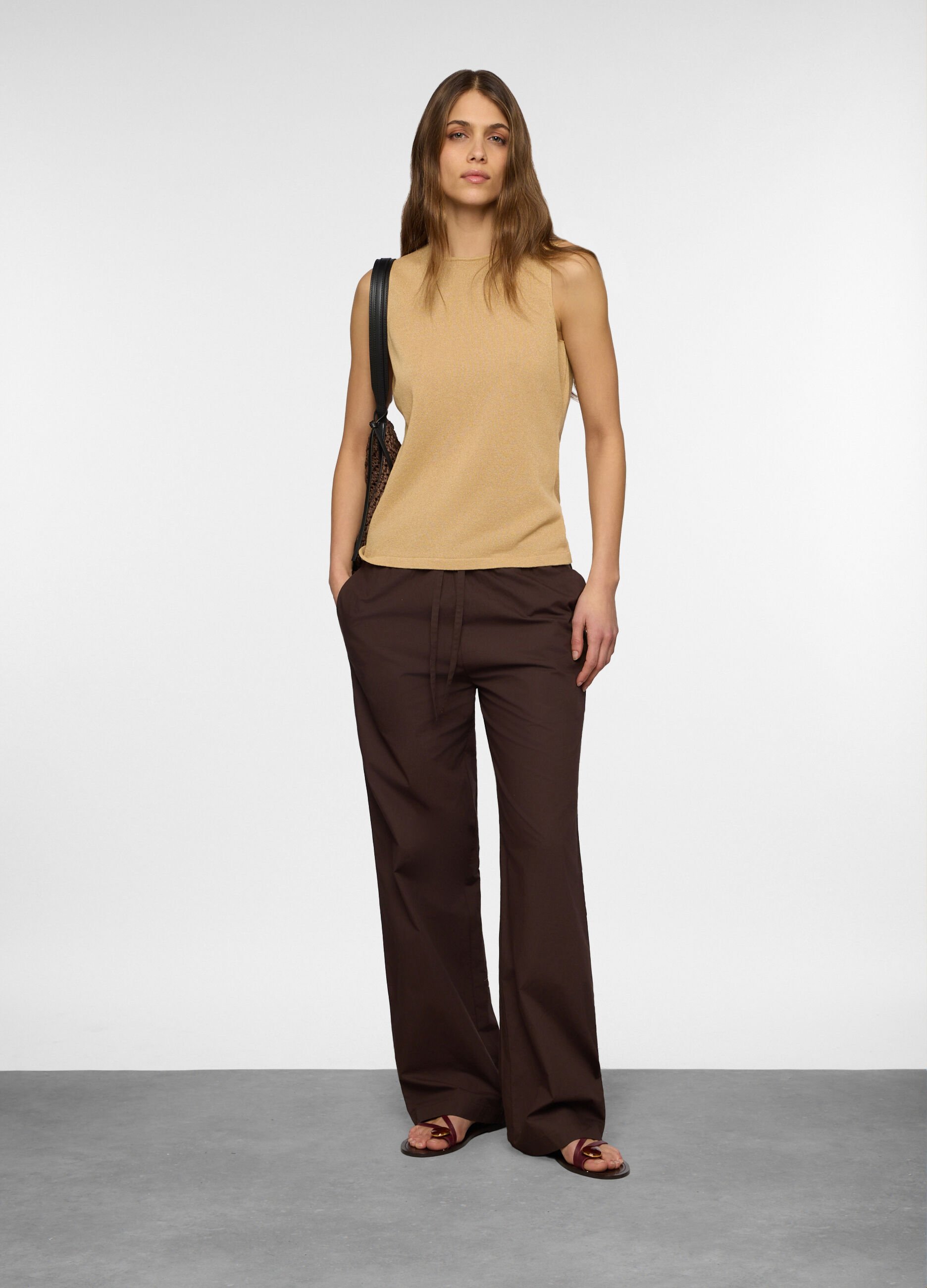 Pantaloni confort fit in popeline donna_0