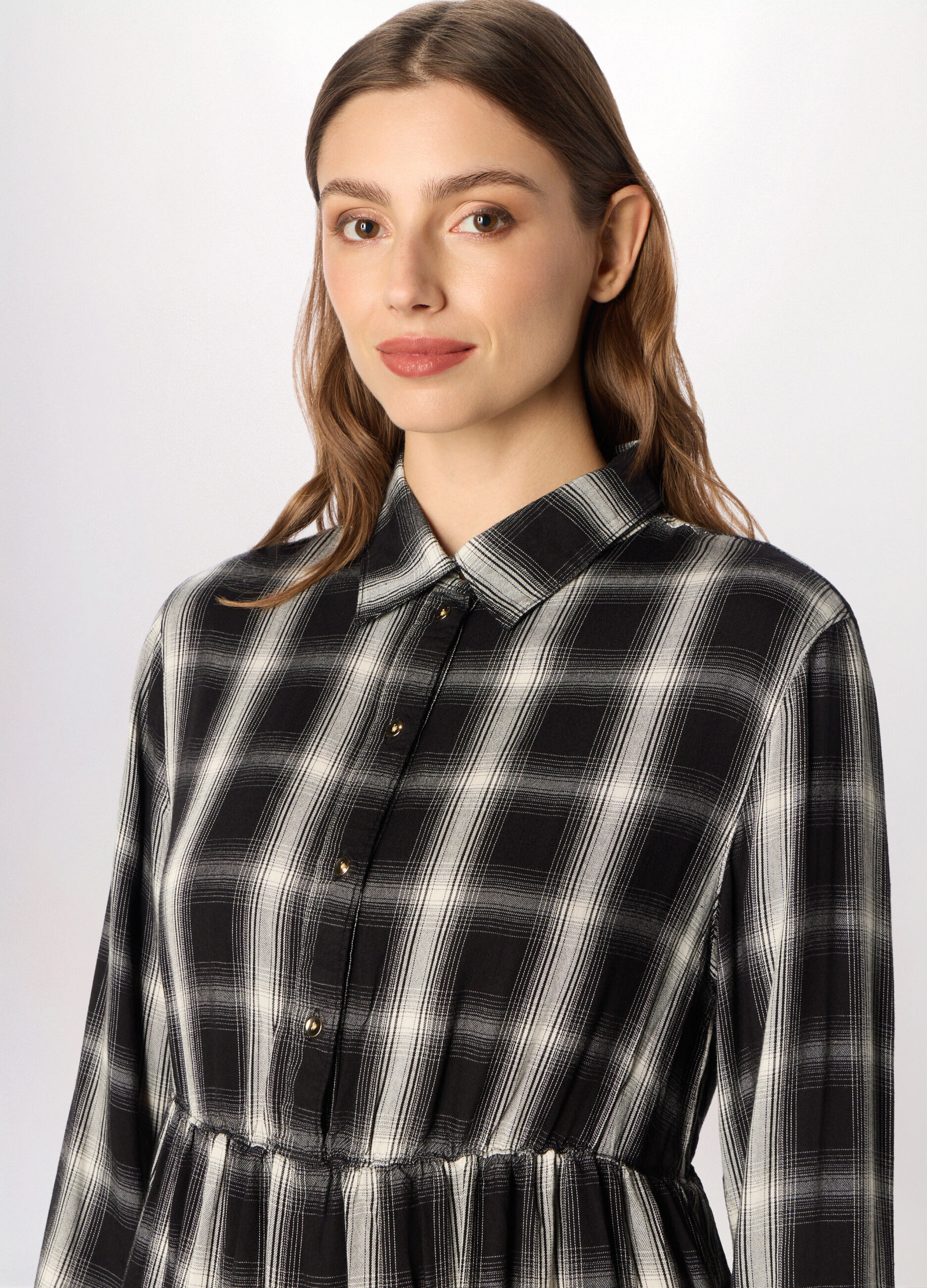 Abito corto a balze donna_2