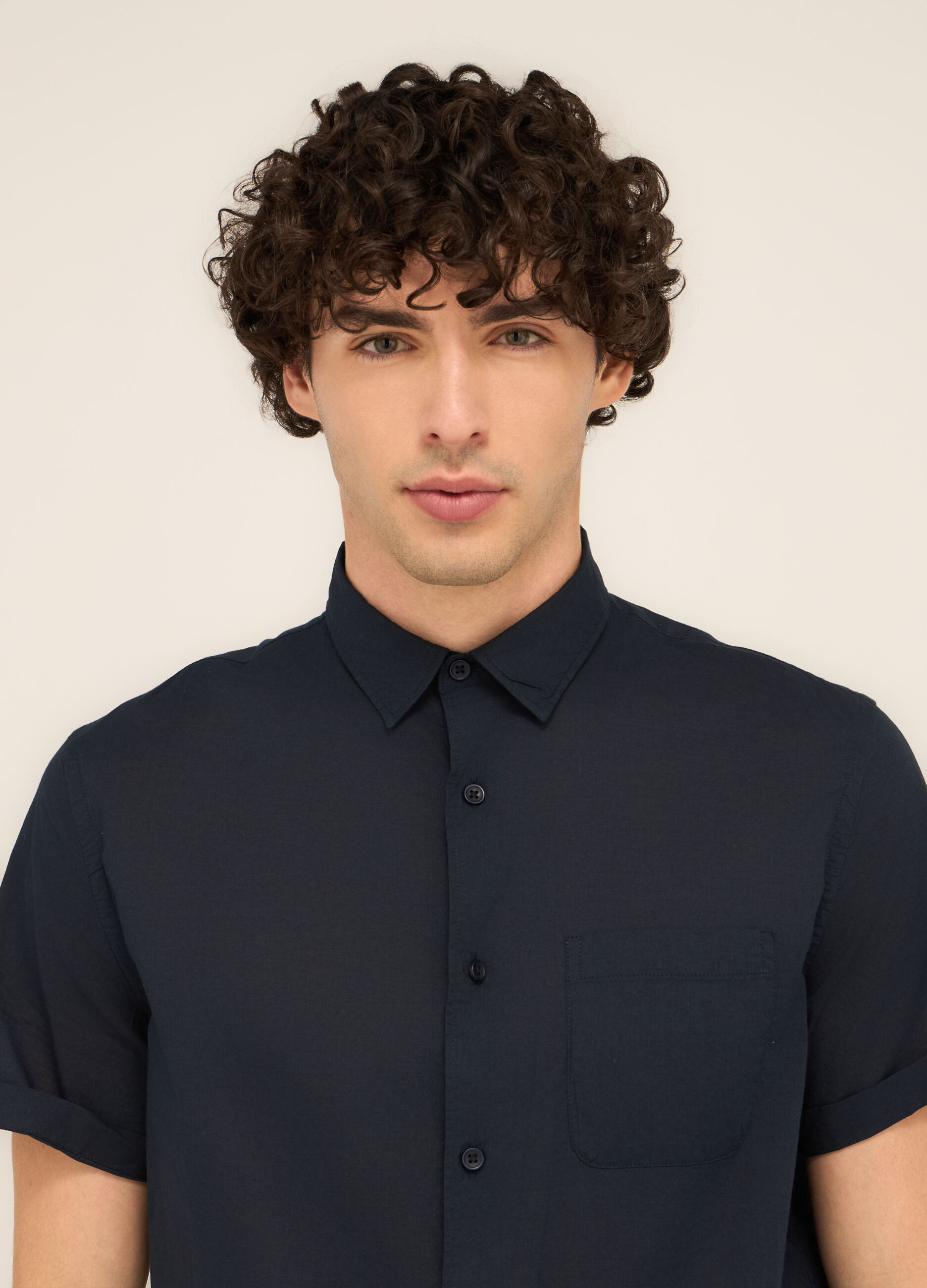 Camicia a maniche corte con taschino uomo