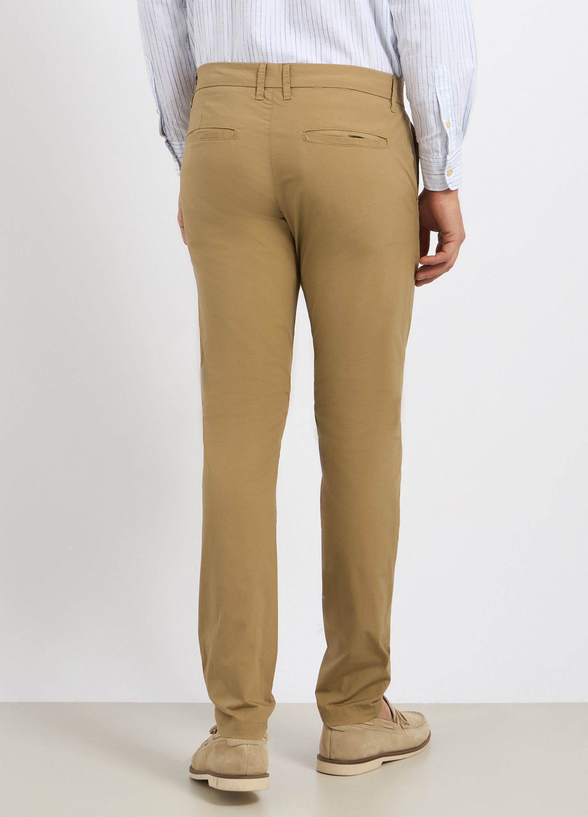 Pantaloni chino in cotone stretch uomo_1