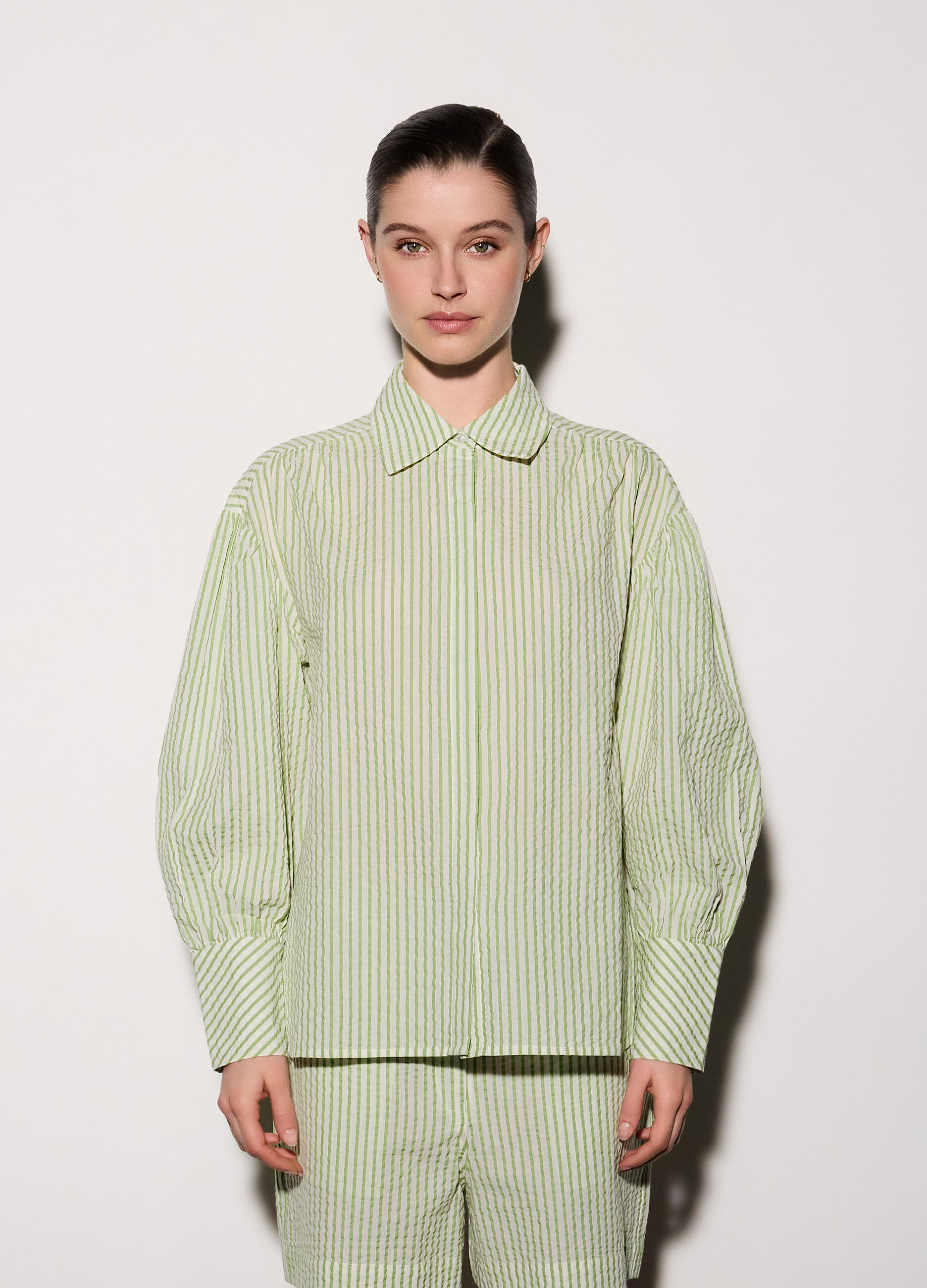 Camicia con colletto alla francese over fit donna_1