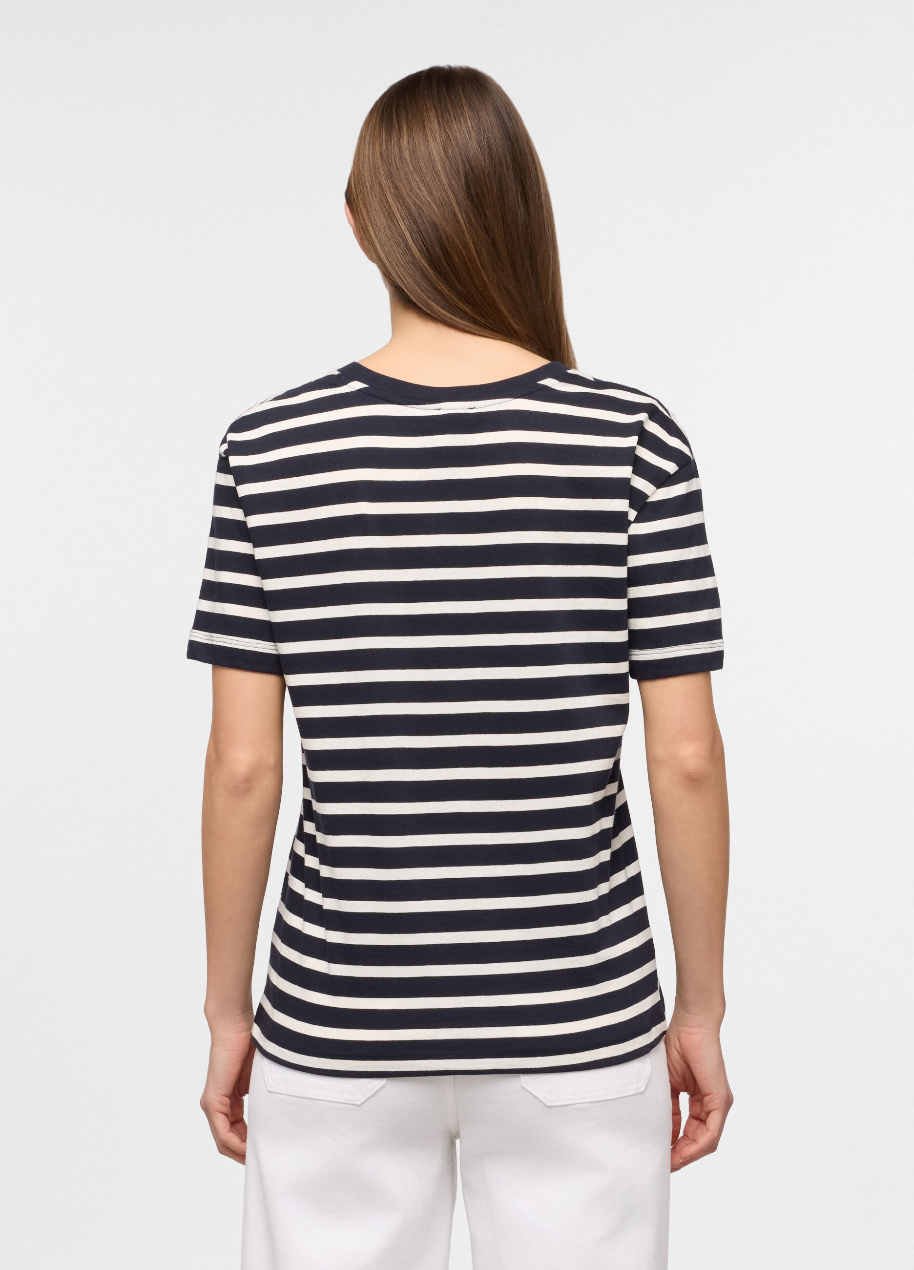 T-shirt con scollo a V donna_1