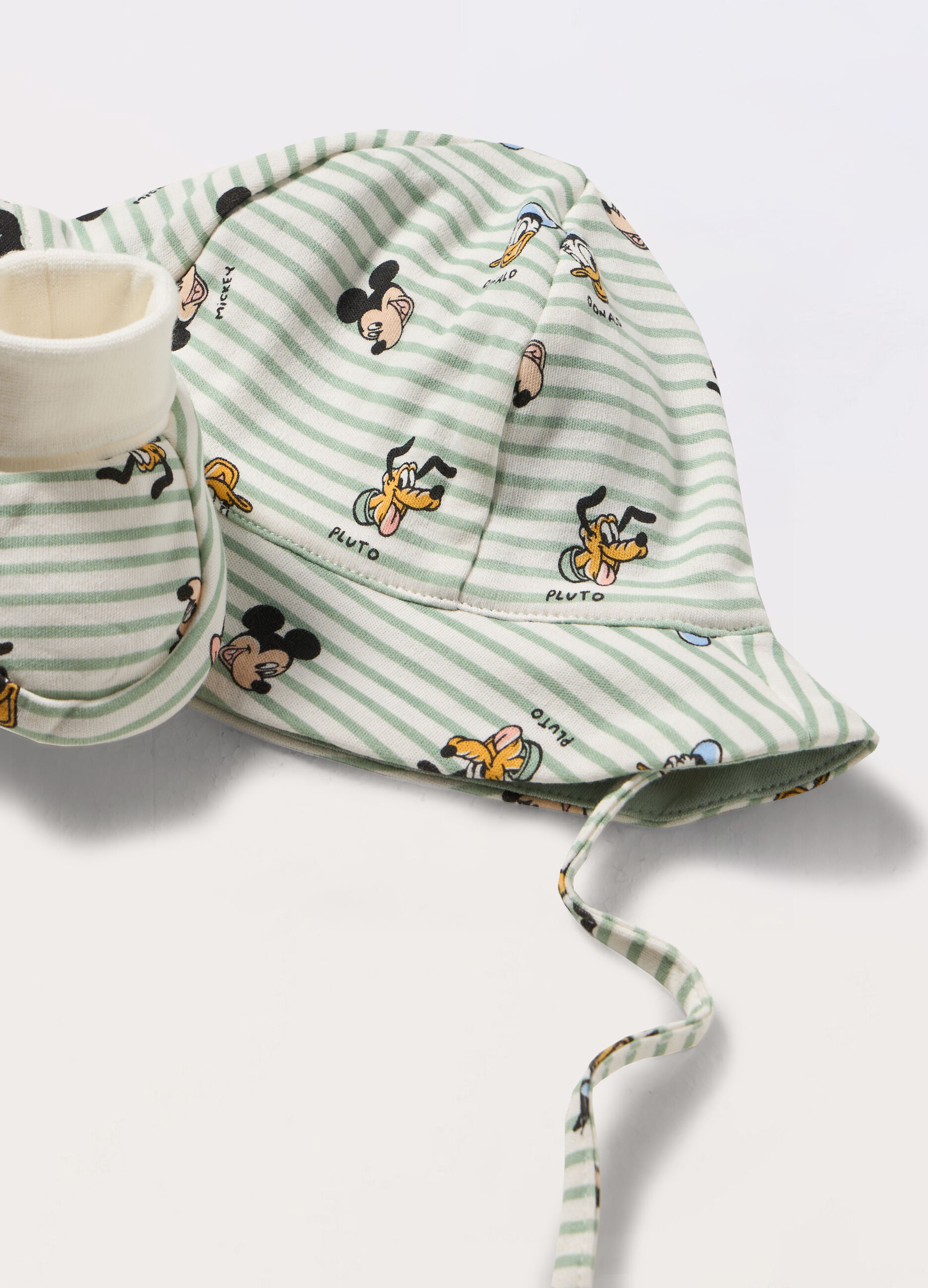 Set berretto pescatore + scarpine in interlock di puro cotone neonato
