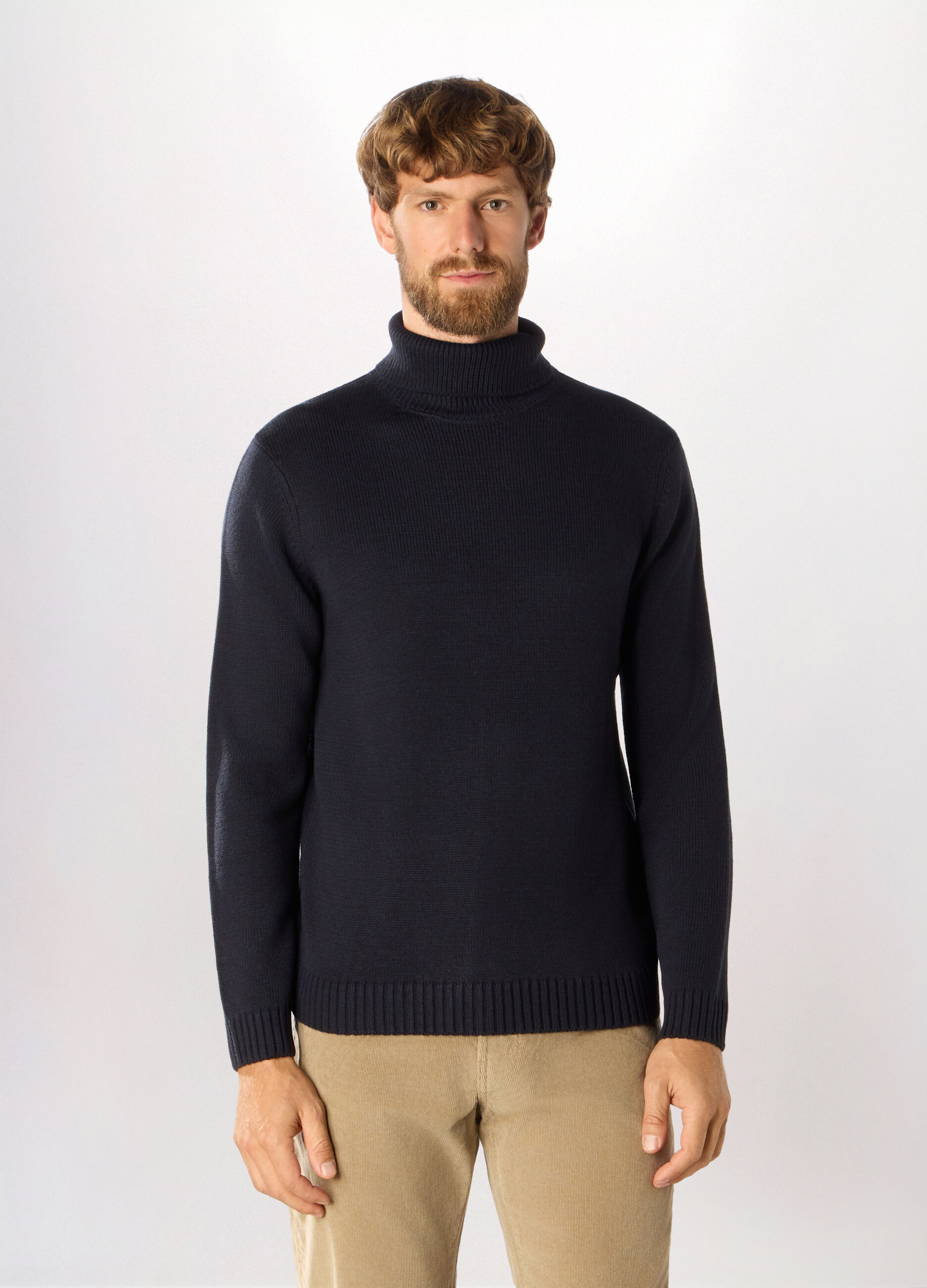 Maglione collo alto in maglia rasata uomo_0