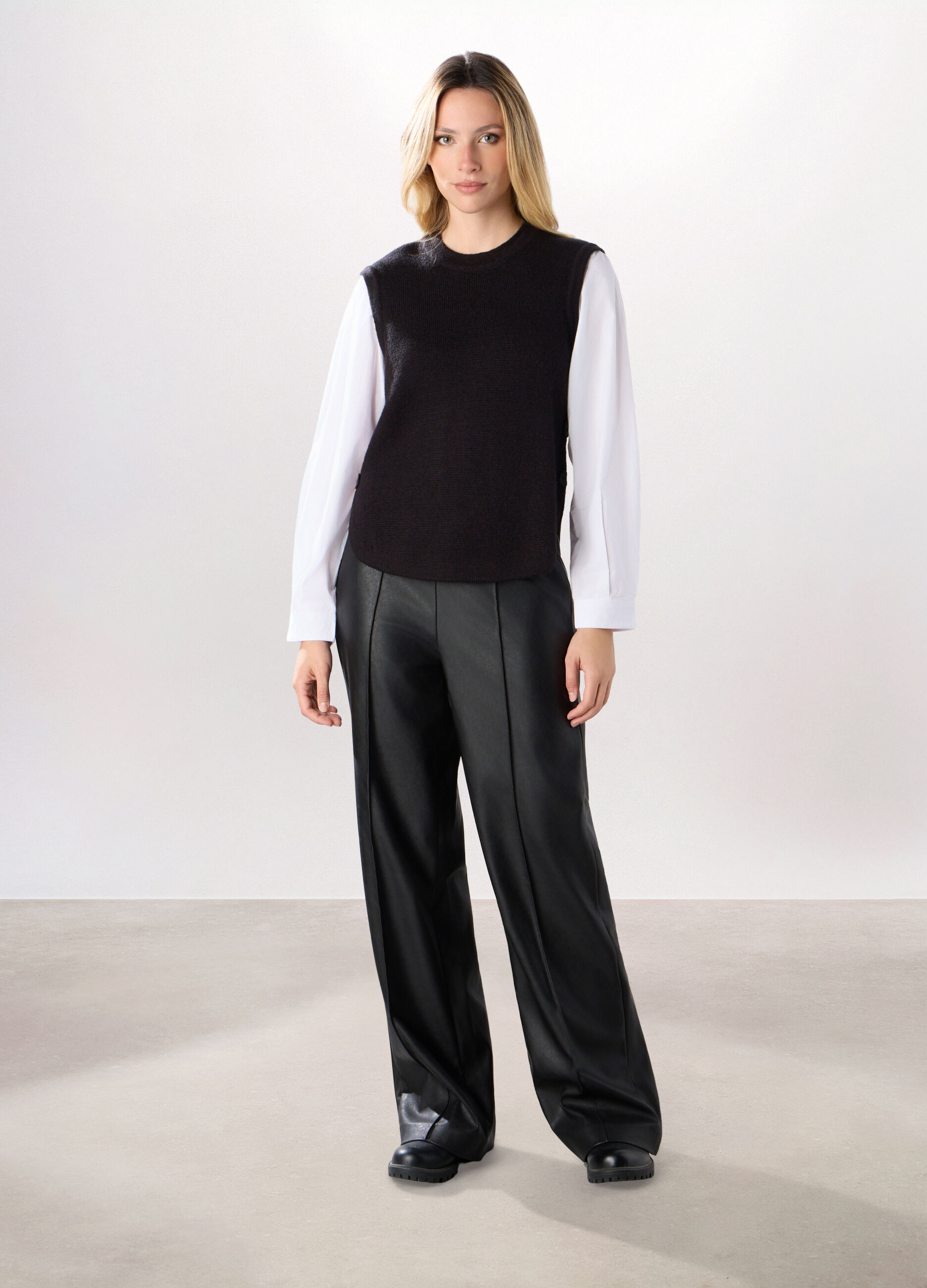 Pantaloni in eco pelle donna_0