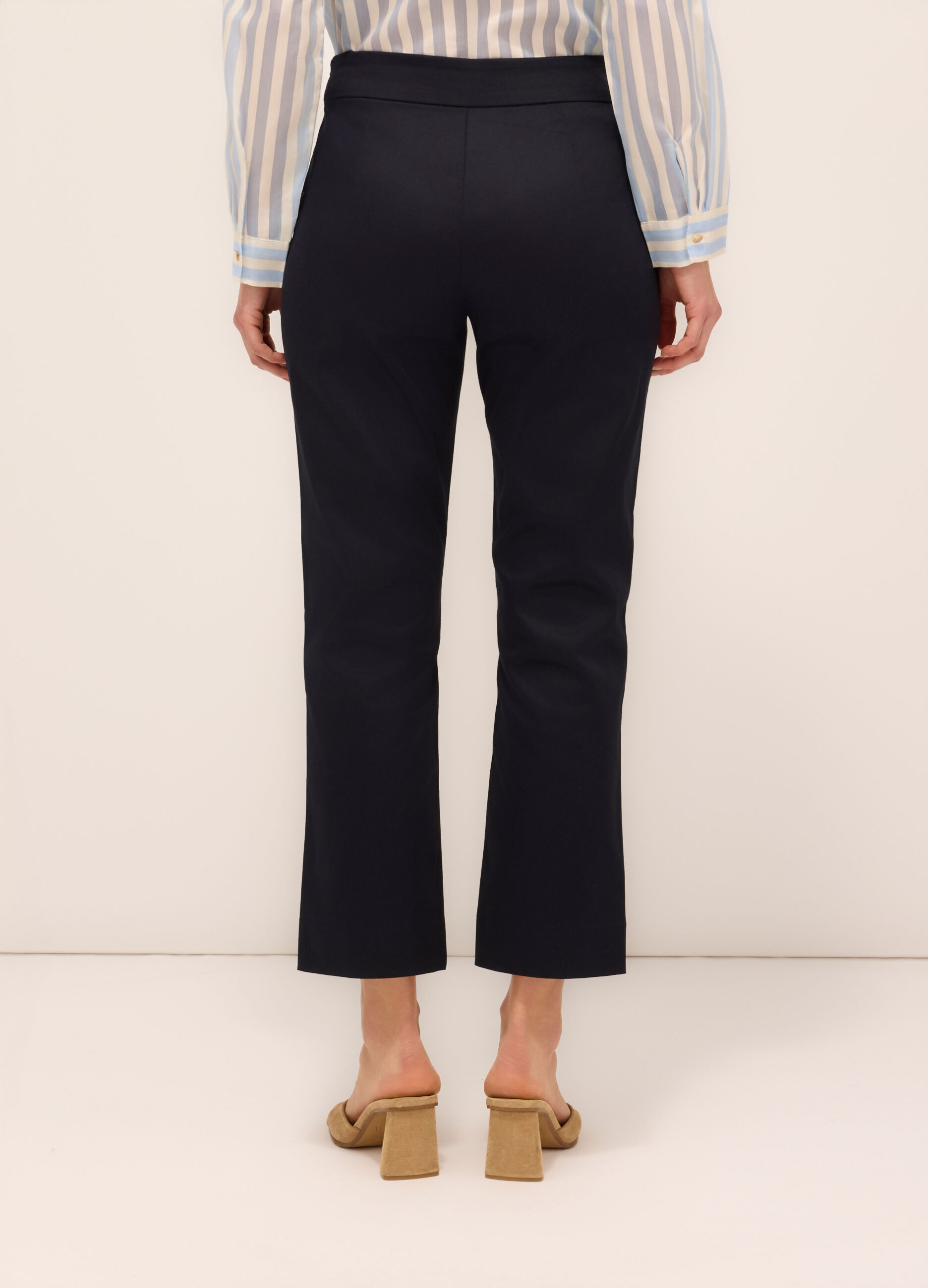 Pantaloni in raso di cotone stretch donna_1