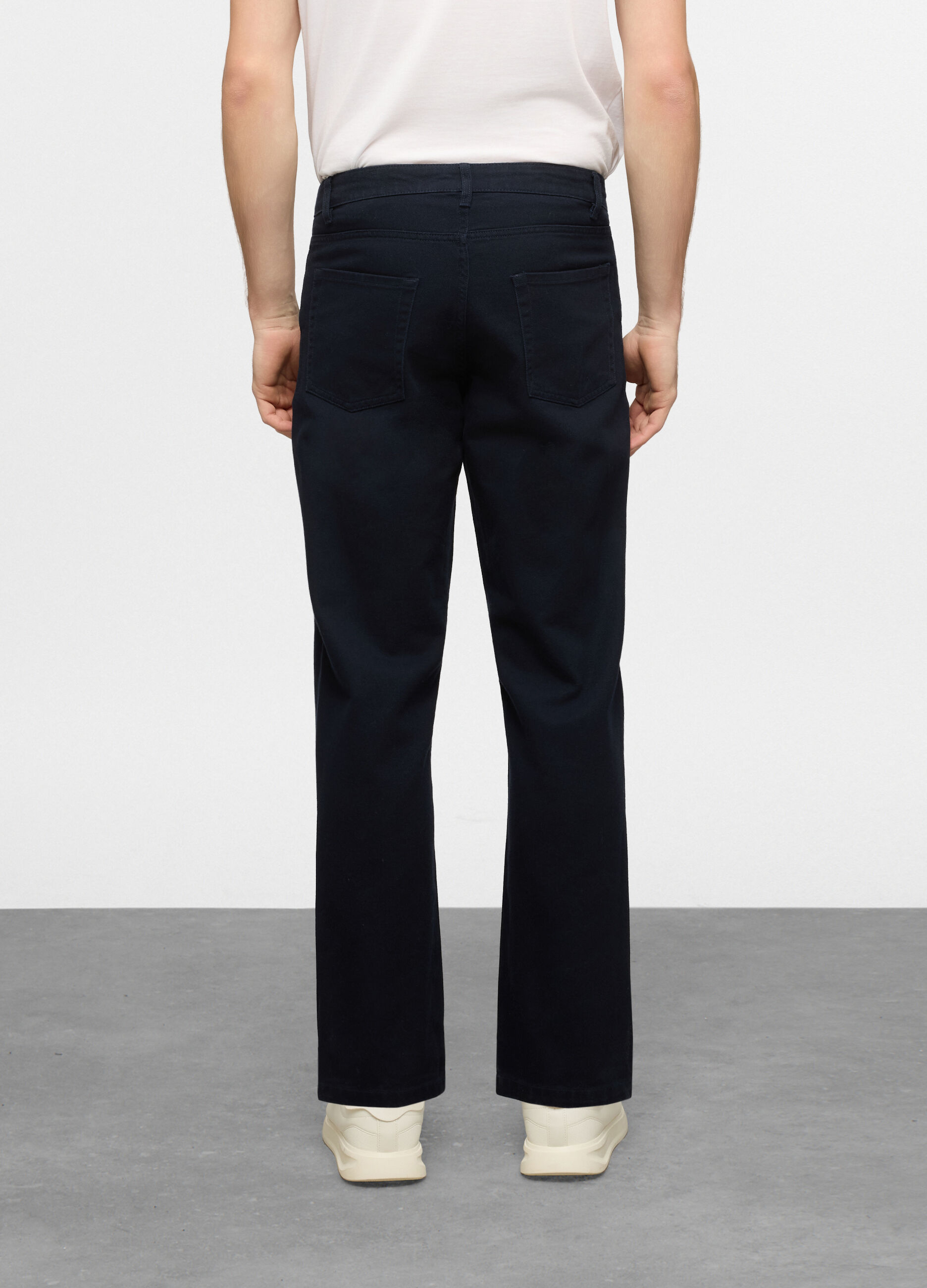 Pantalone regular fit in twill di cotone blu uomo_2