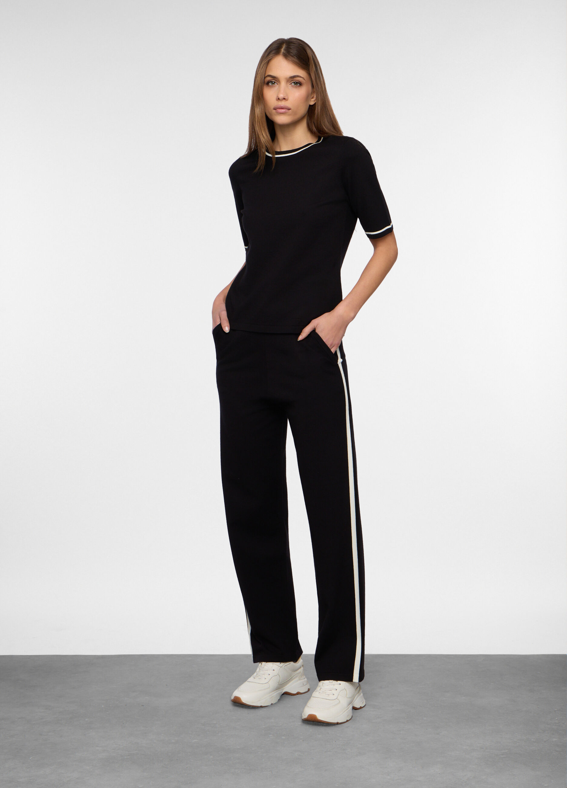 Pantaloni confort fit in punto Milano stretch donna_0