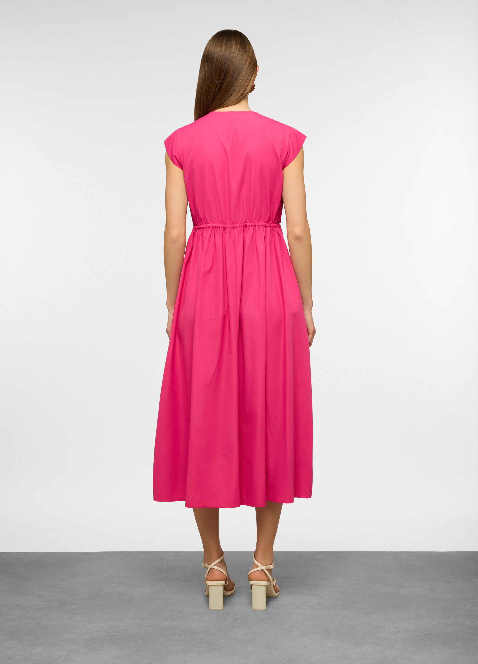 Vestito lungo smanicato fit regular co scollo a V in misto cotone donna_1