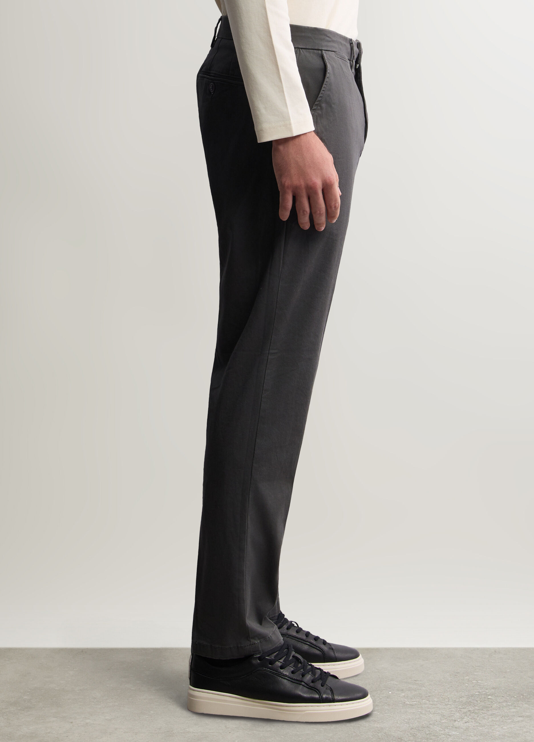 Pantaloni chino slim fit in cotone stretch uomo_1