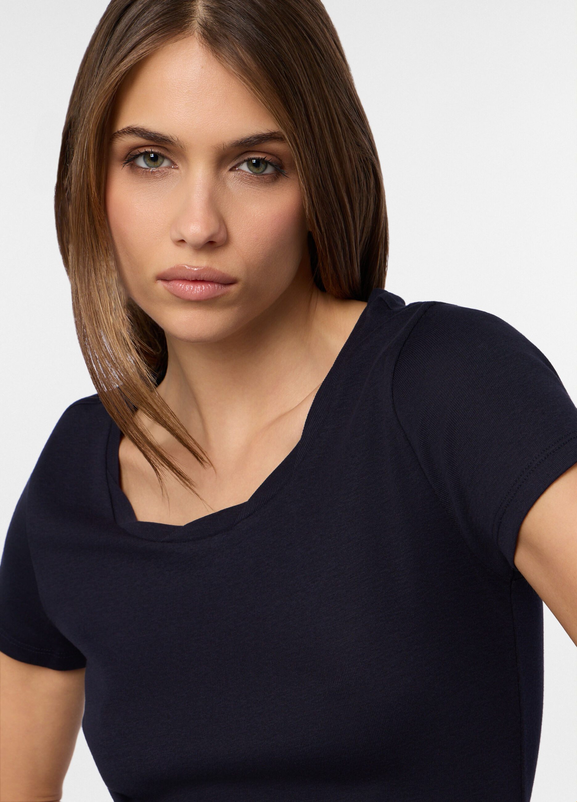 T-shirt con scollo rotondo donna_2