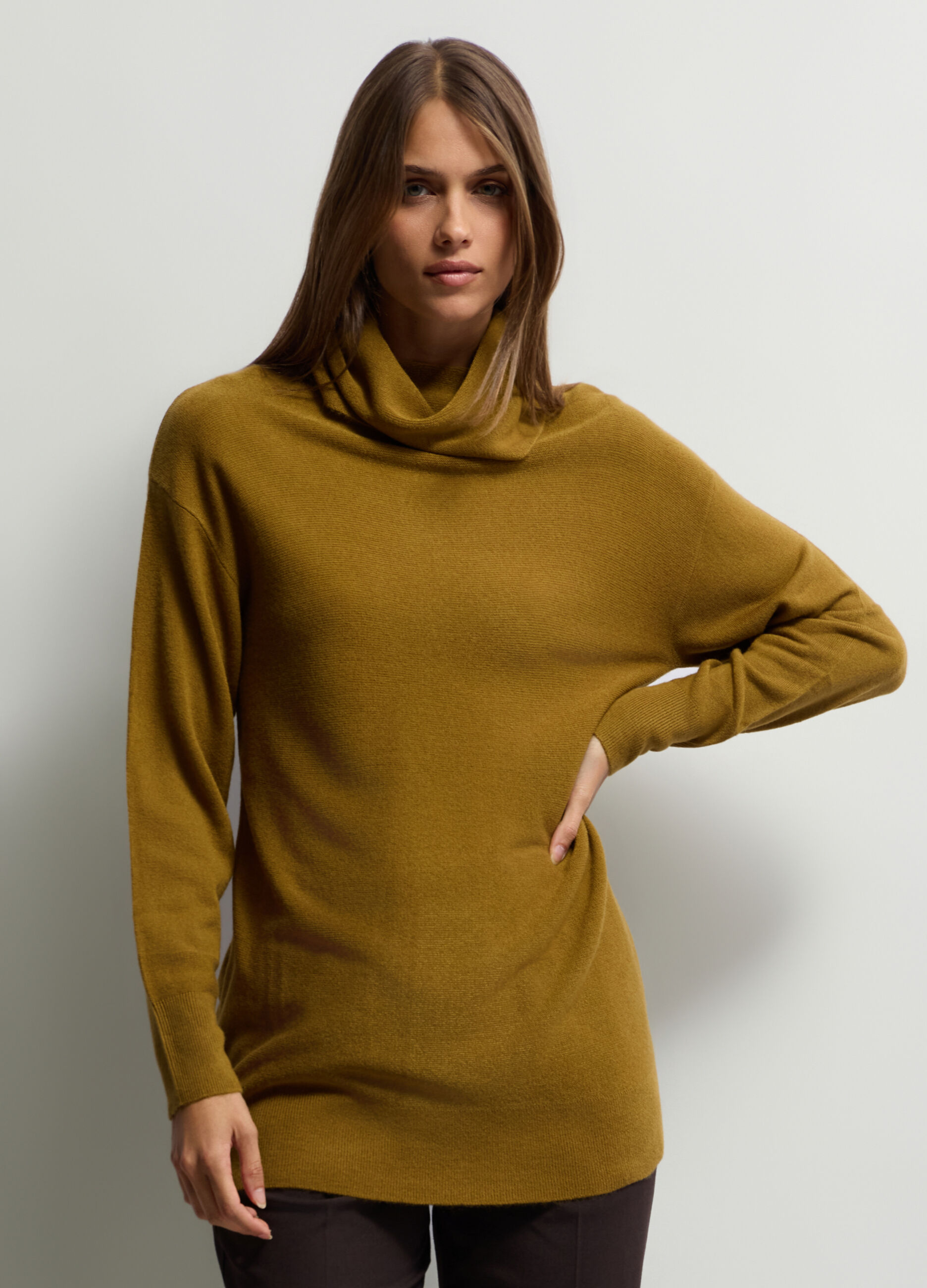 Pullover a collo alto rasato Fit Over donna_0