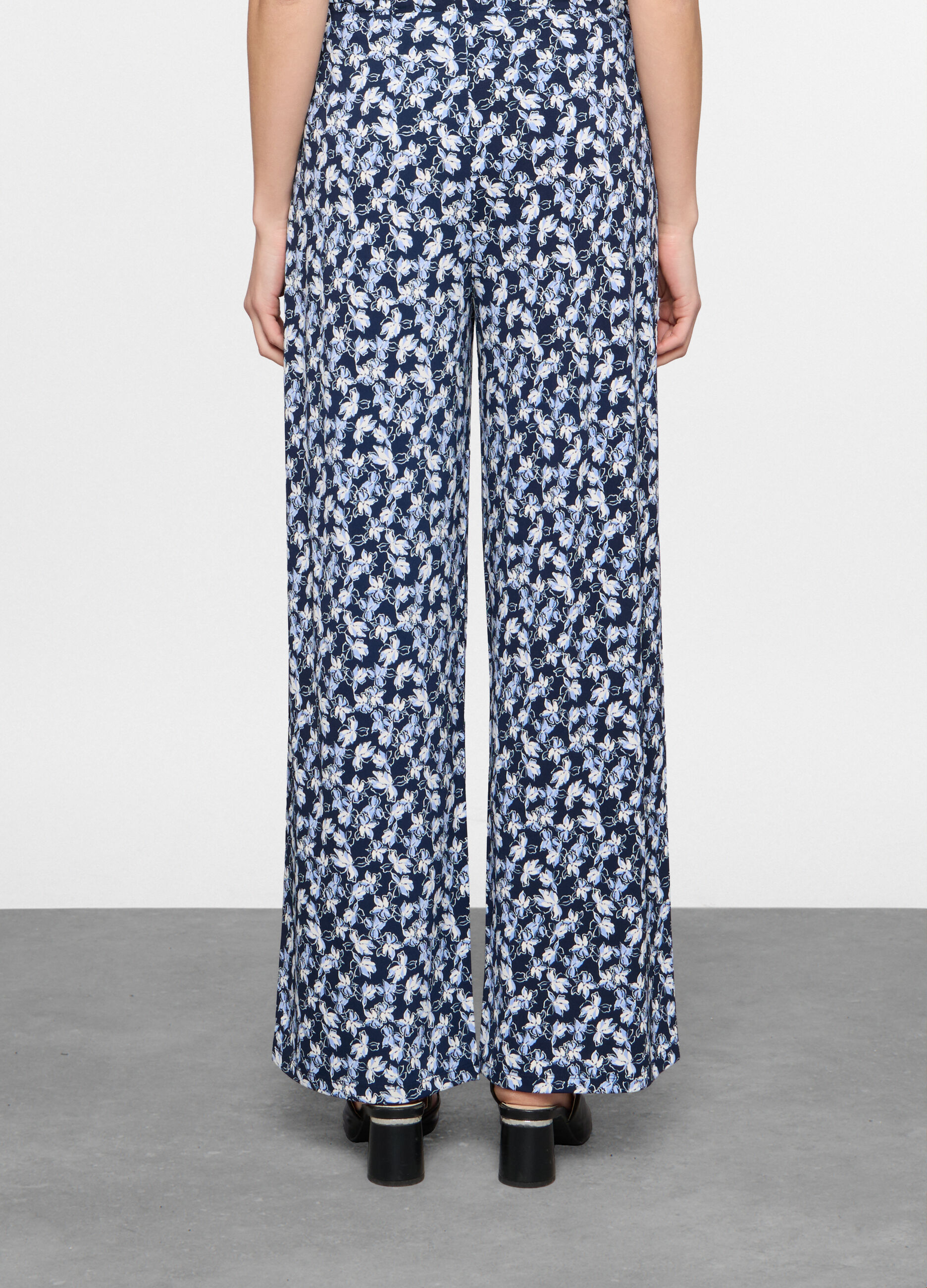 Pantaloni straight fit stretch donna_1