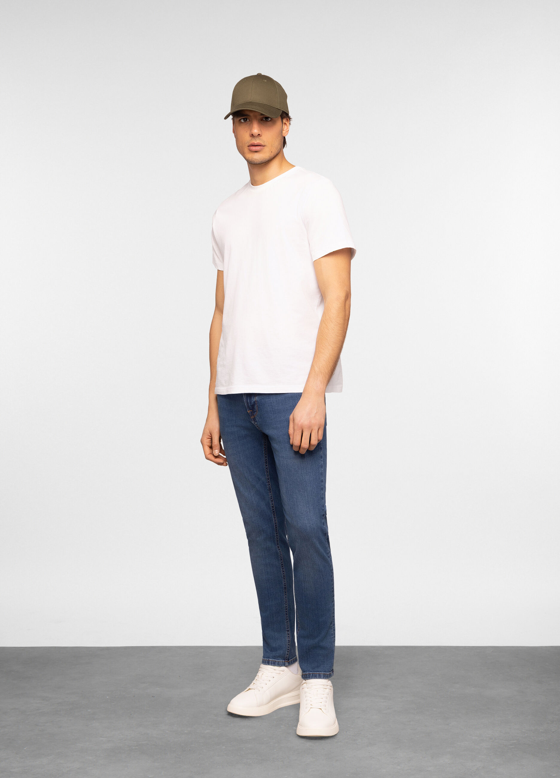 Jeans skinny fit in cotone stretch uomo_0