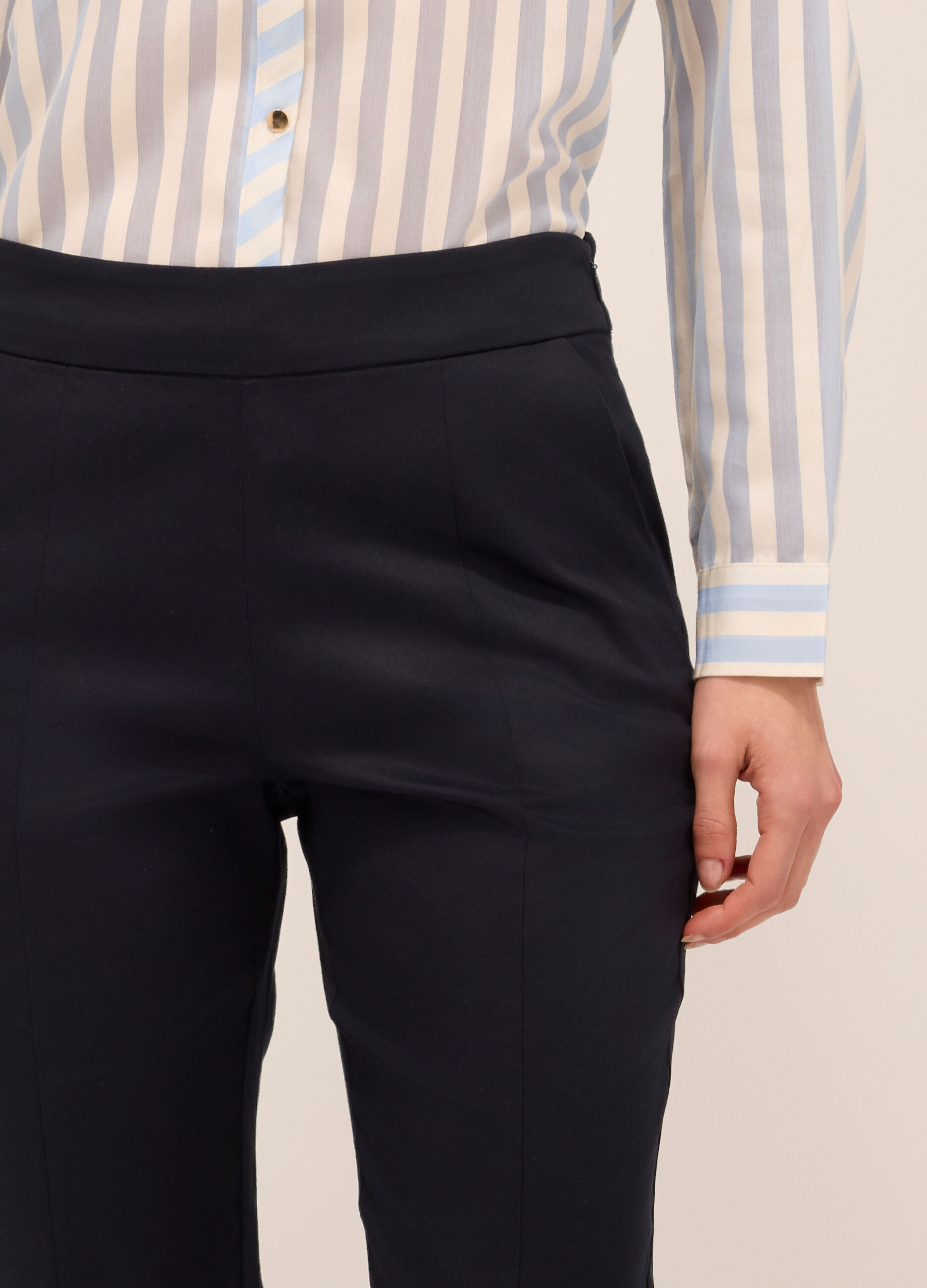 Pantaloni in raso di cotone stretch donna_2