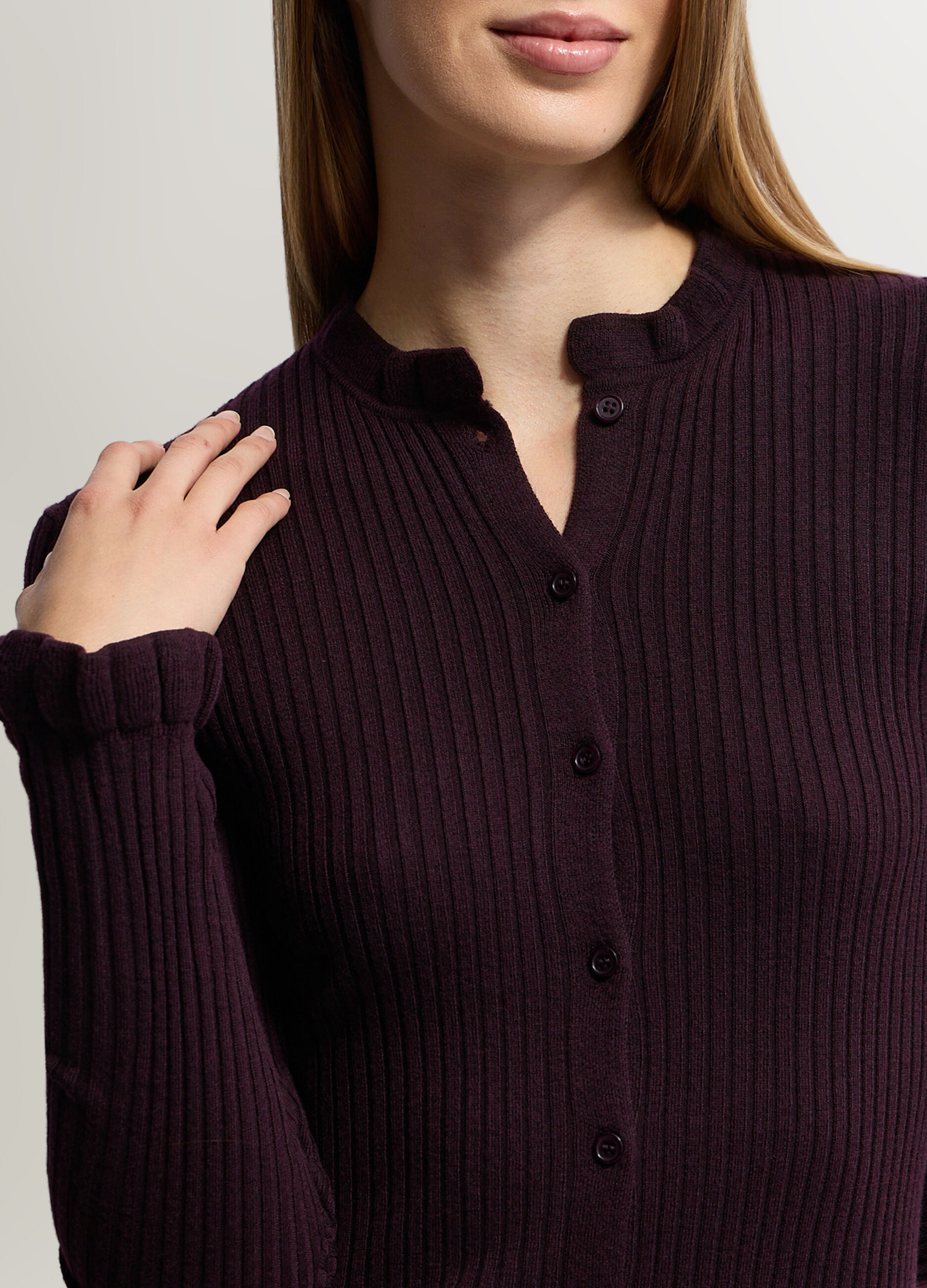 Cardigan Fitted girocollo in costina donna_2