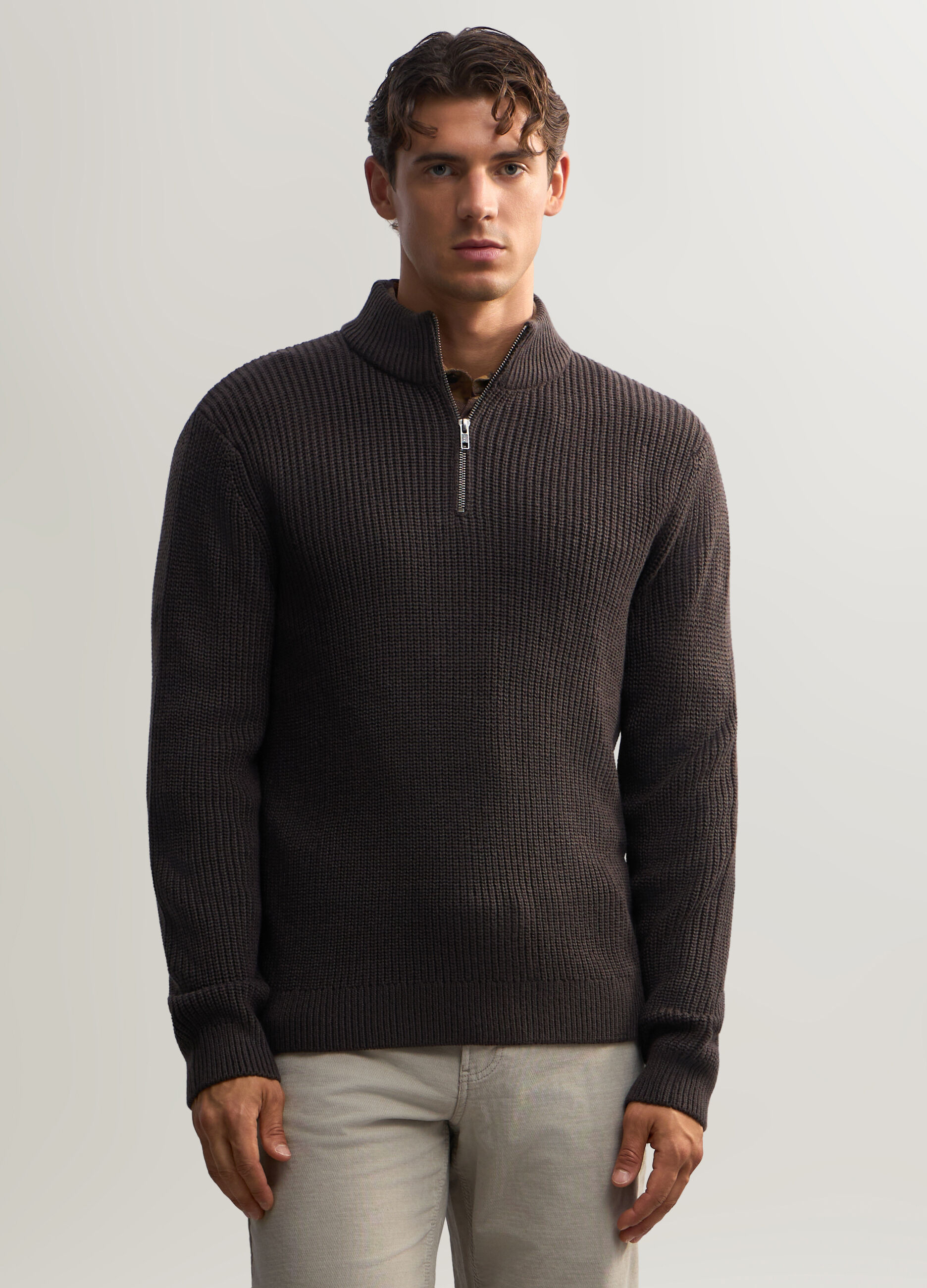 Maglione collo alto con apertura a zip uomo_0
