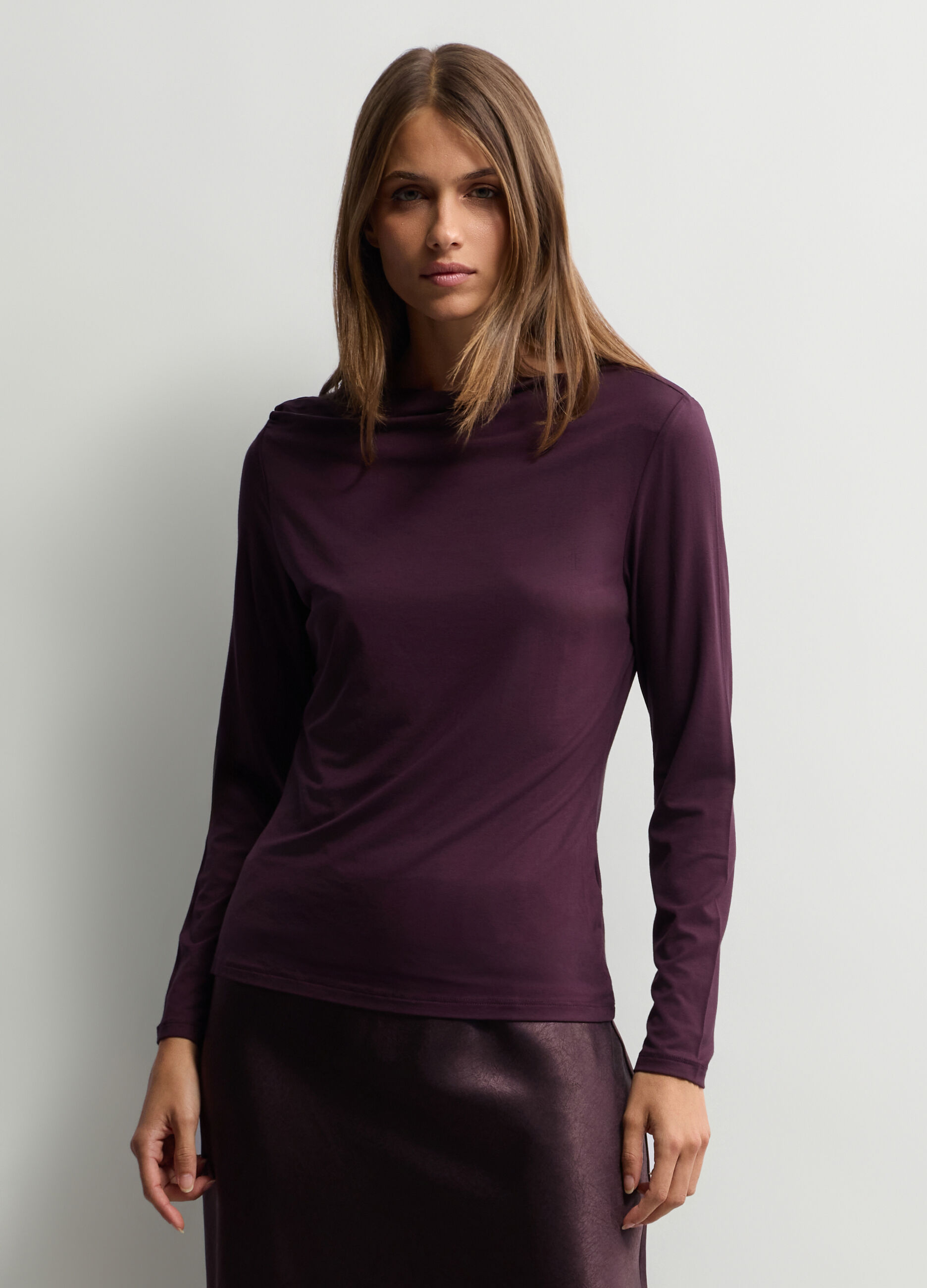 T-shirt con scollo a barchetta stretch donna_0