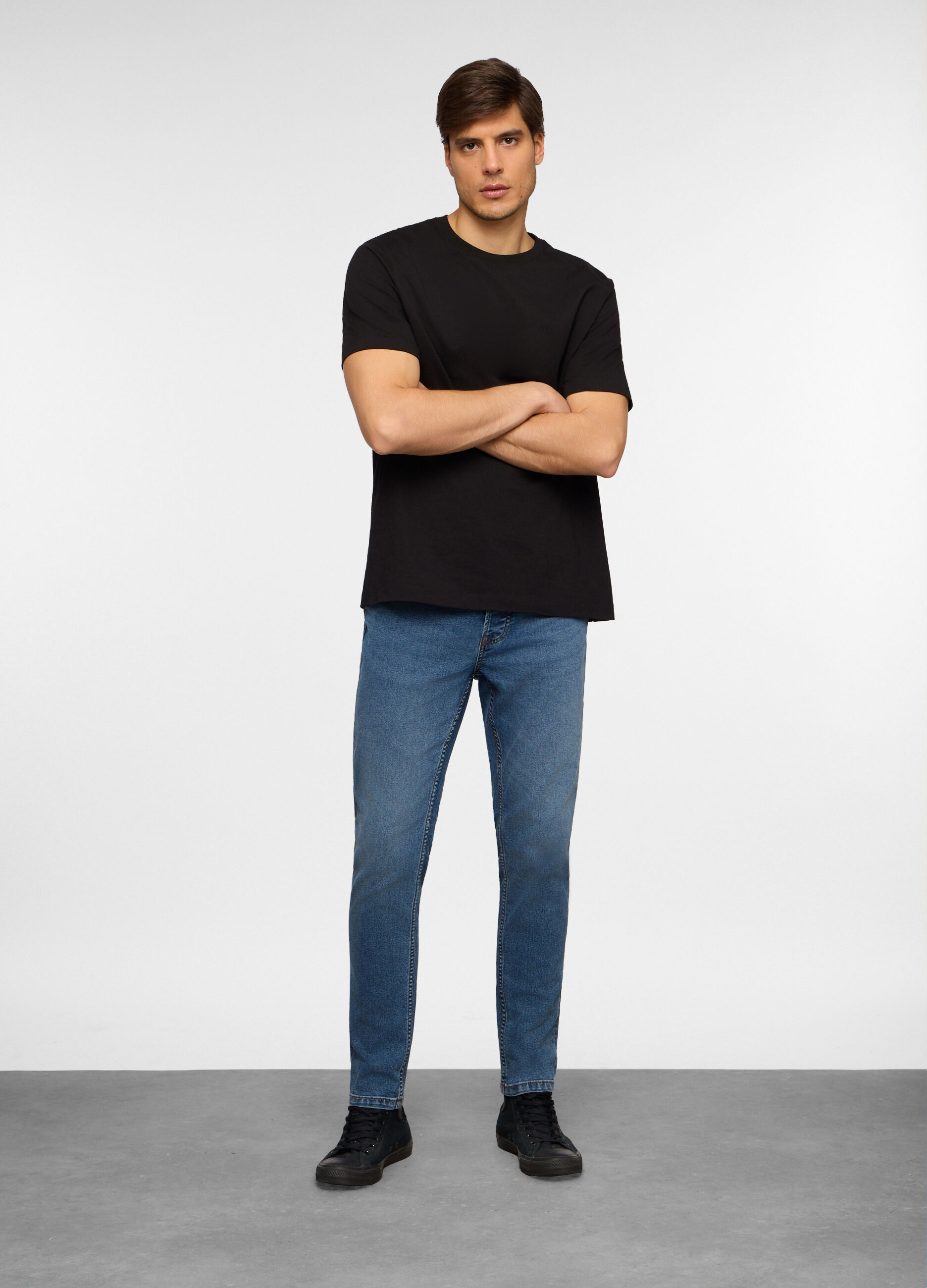 Jeans skinny fit in denim di cotone stretch uomo_0