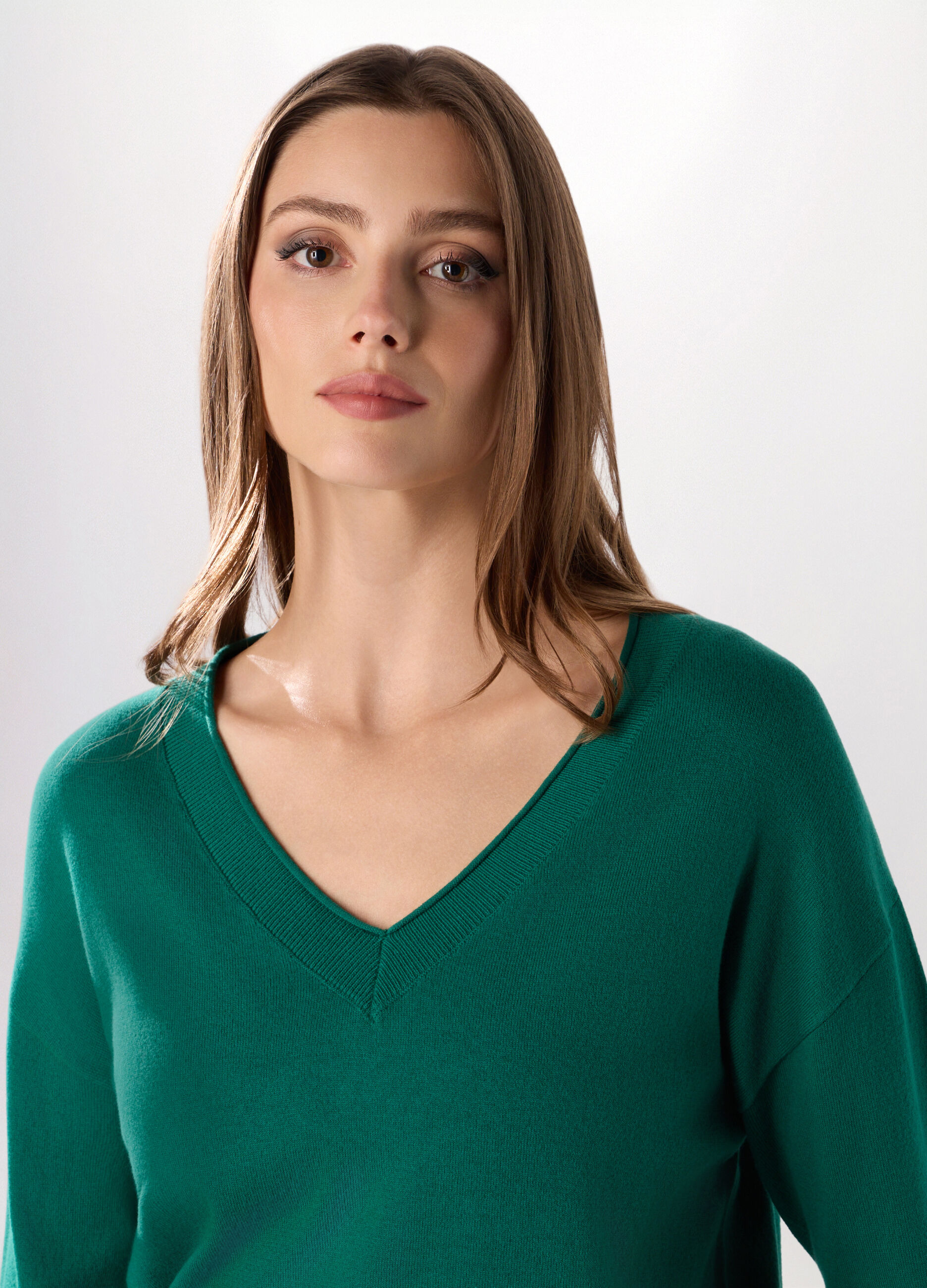 Pullover con scollo a V in misto cotone donna_2