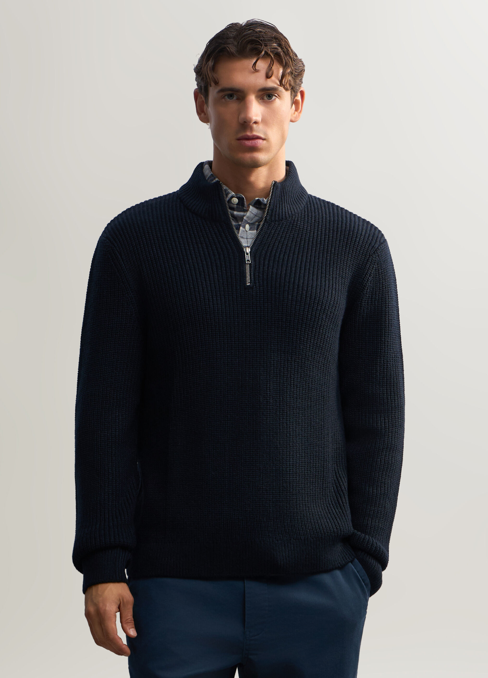 Maglione collo alto con apertura a zip uomo_0
