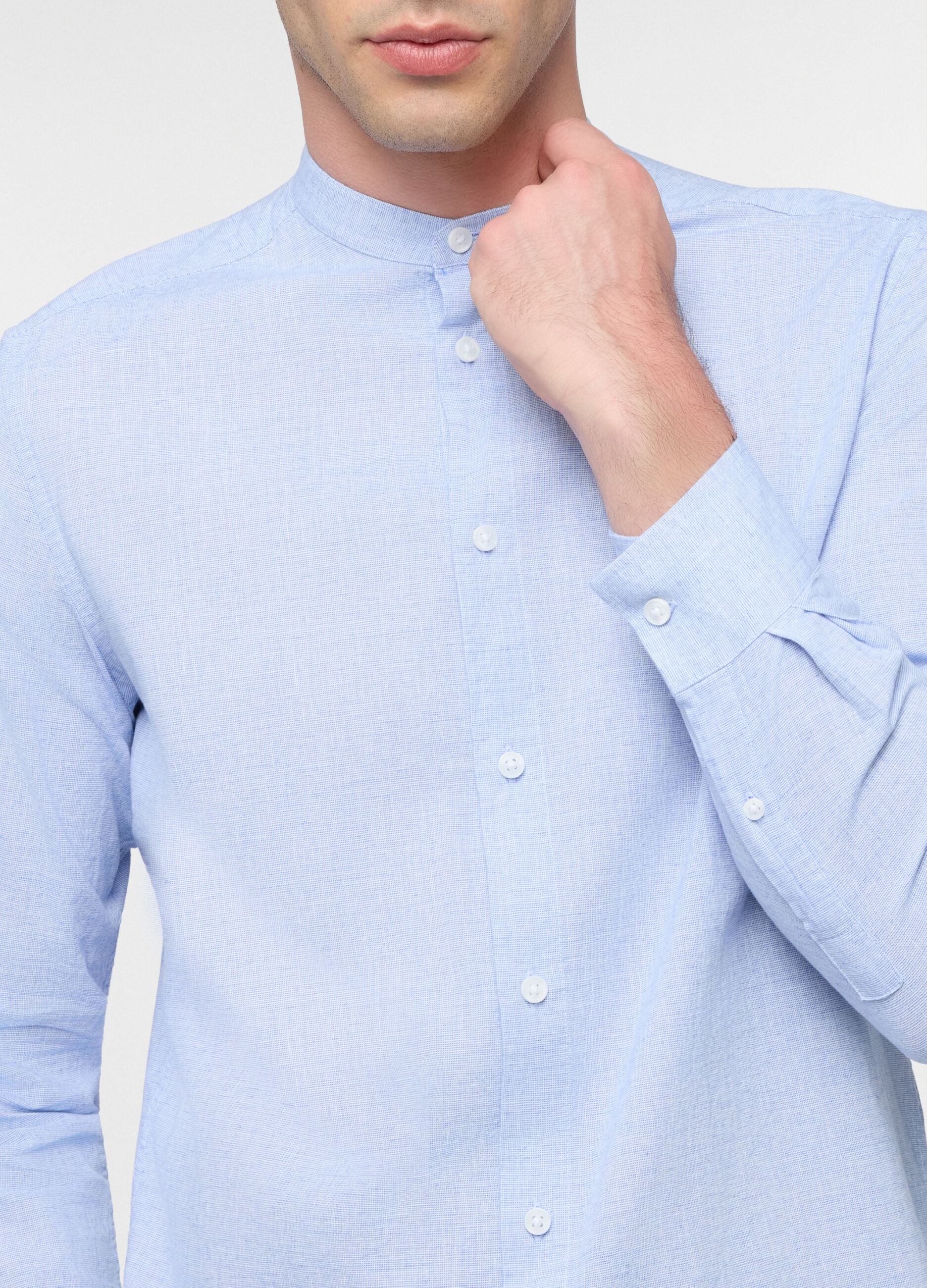Camicia regular fit con collo coreano in cotone e lino uomo_2