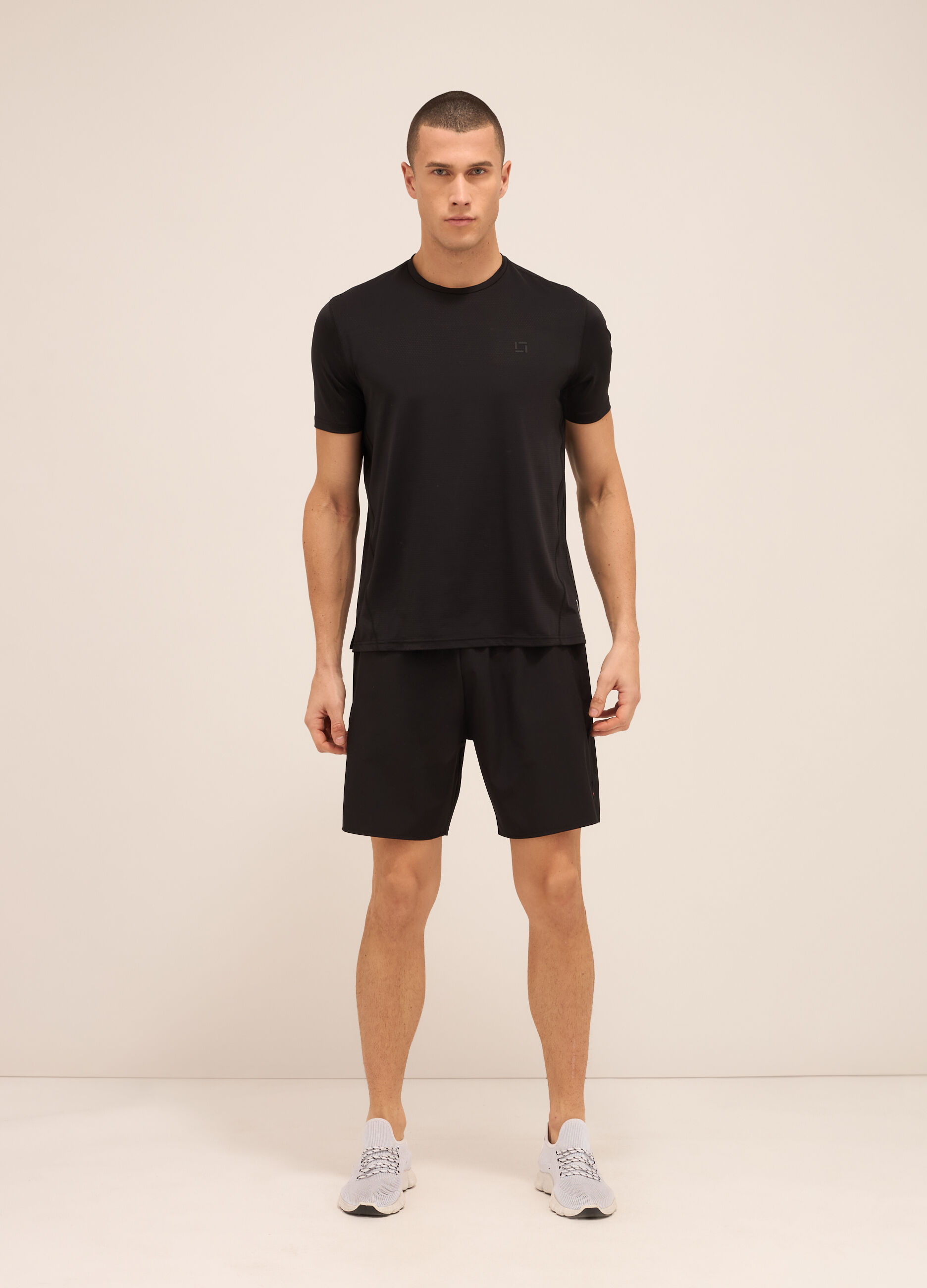 Shorts sportivi in tessuto tecnico uomo _0