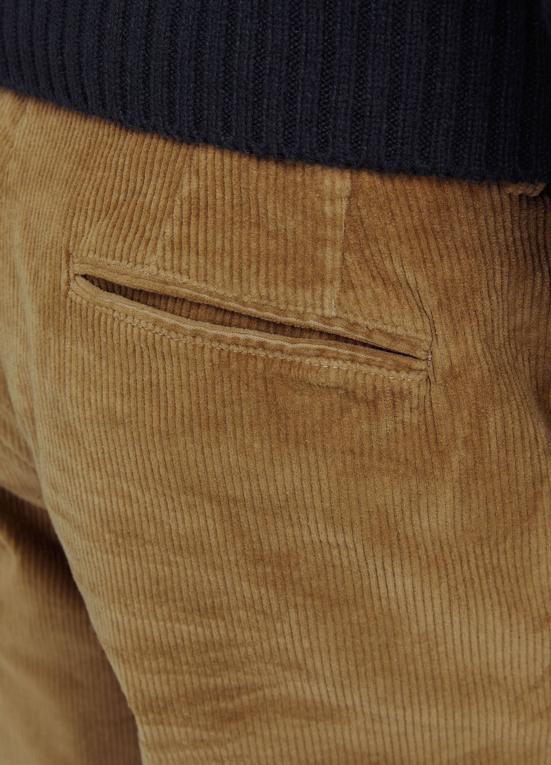Pantaloni chino carrot fit uomo_4