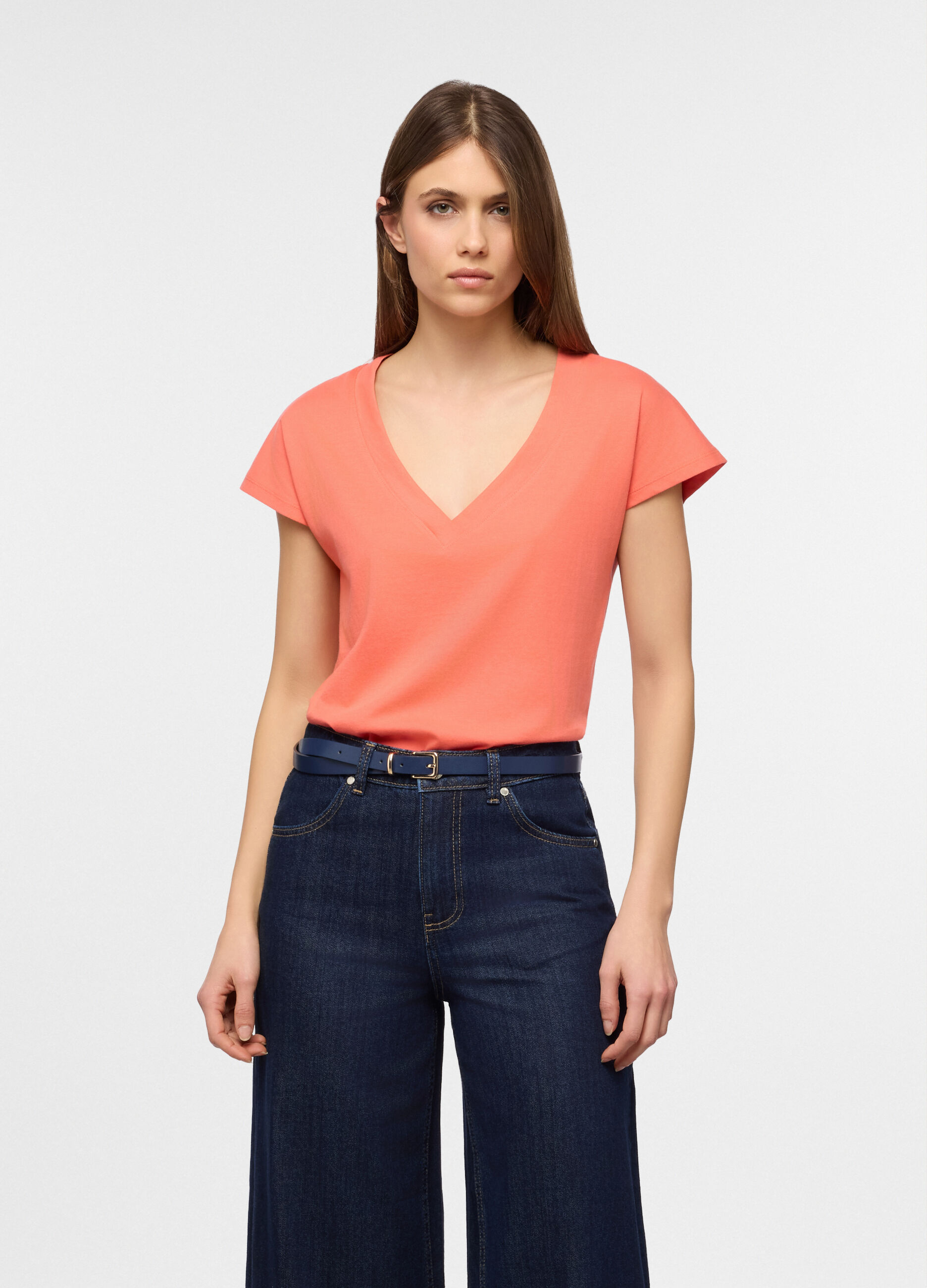 T-shirt con scollo a V donna_0