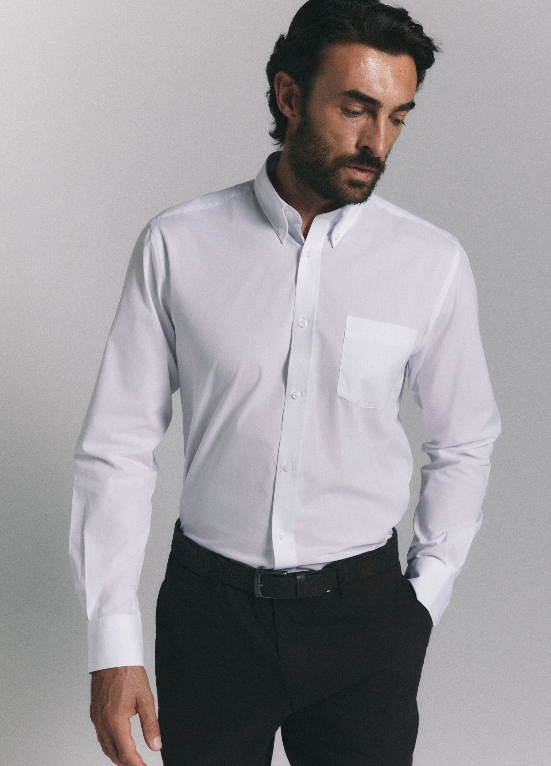 Camicia regular fit con colletto button down uomo_2