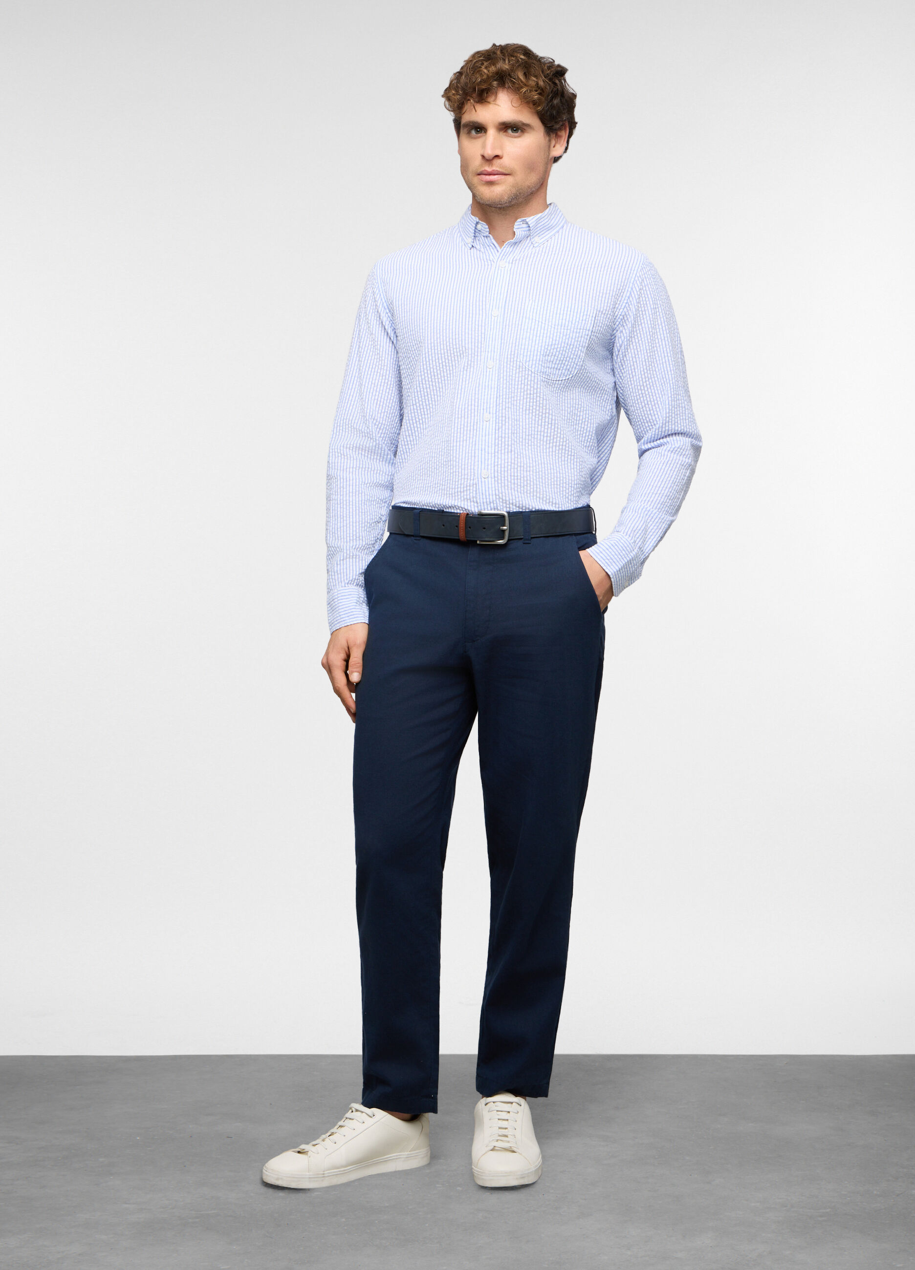 Pantaloni chino relaxed fit in lino e cotone uomo_0