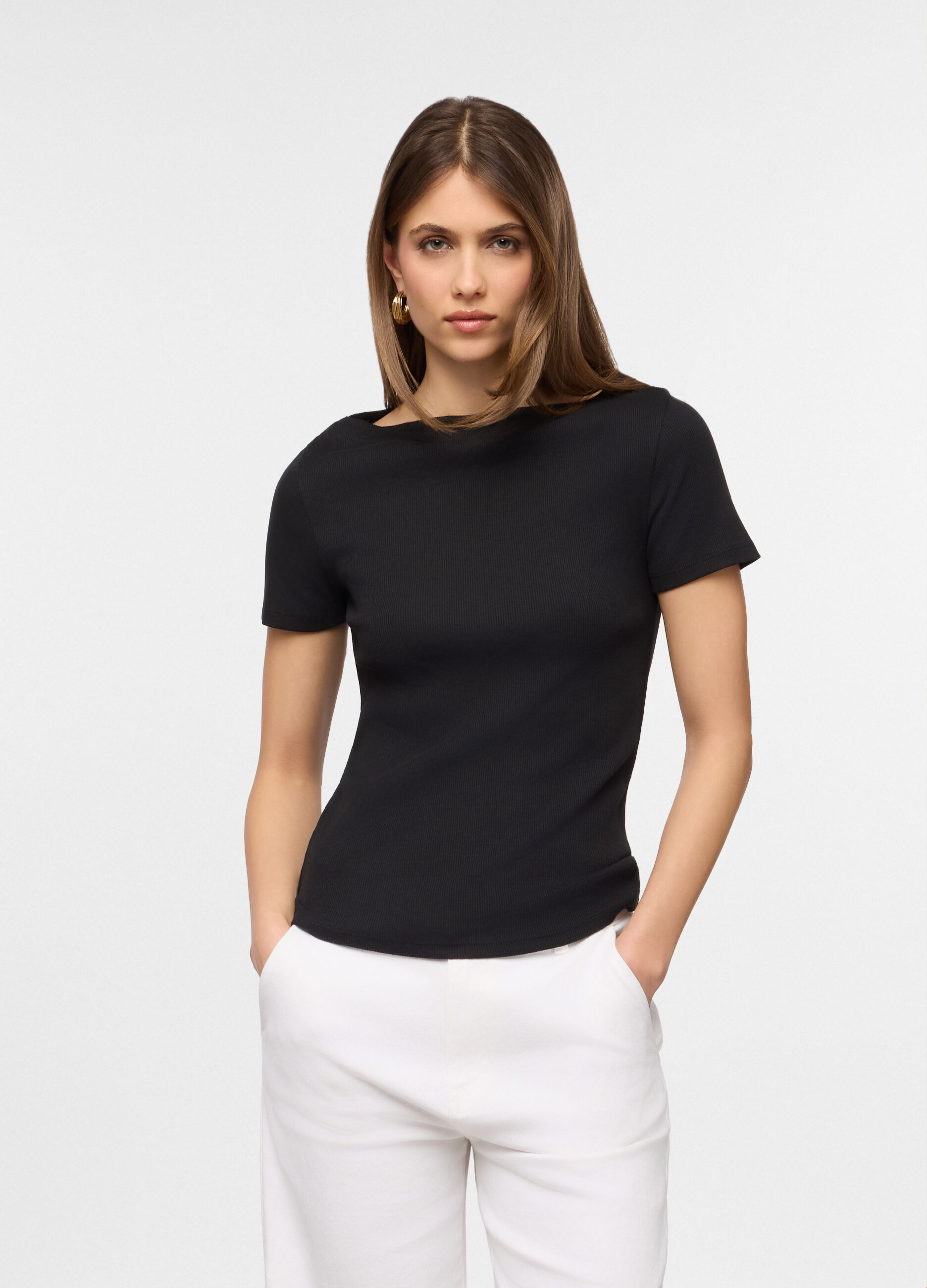 T-shirt con scollo a barca in costina di puro cotone donna_0