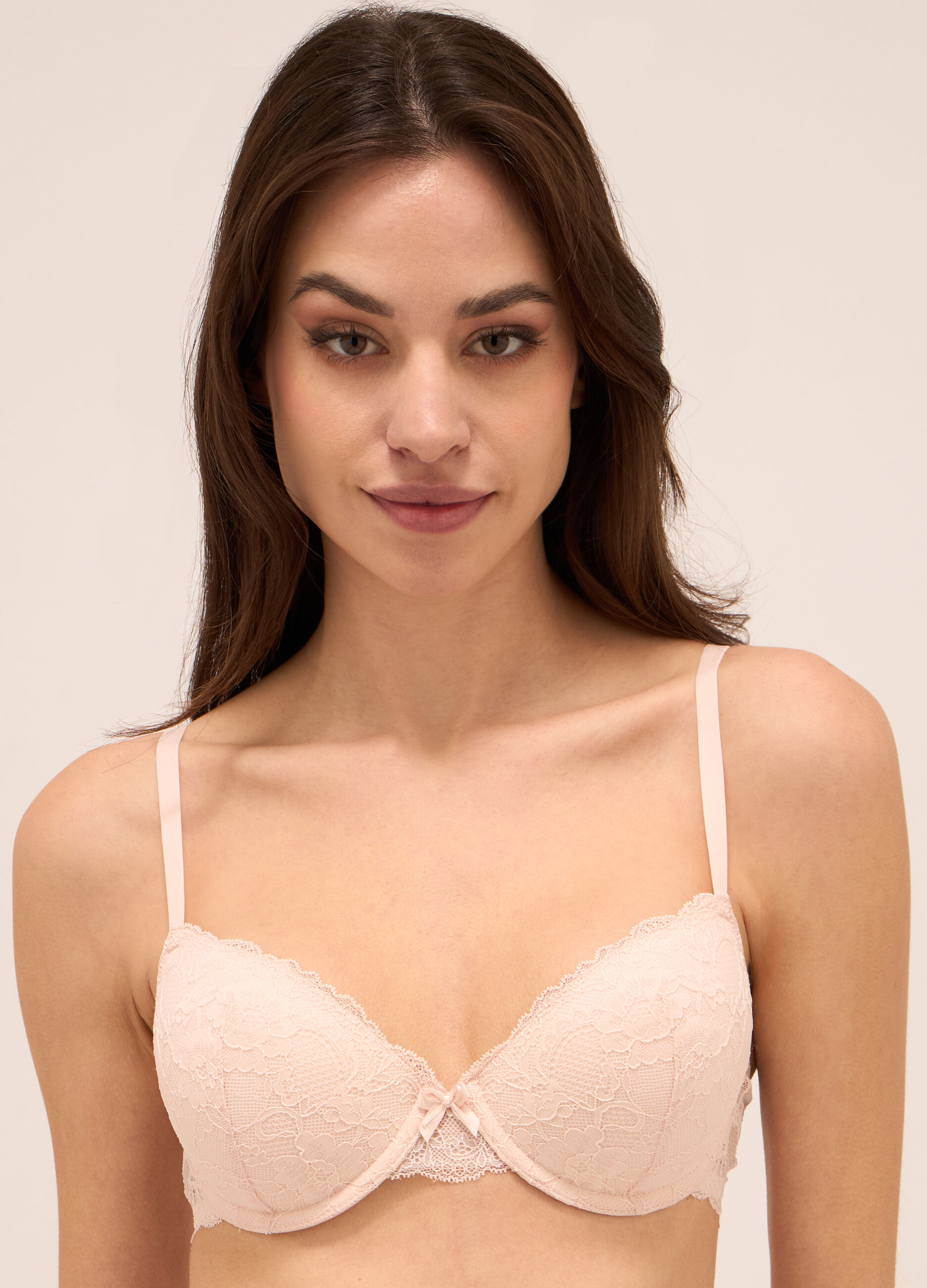 Reggiseno in pizzo a balconcino donna_2