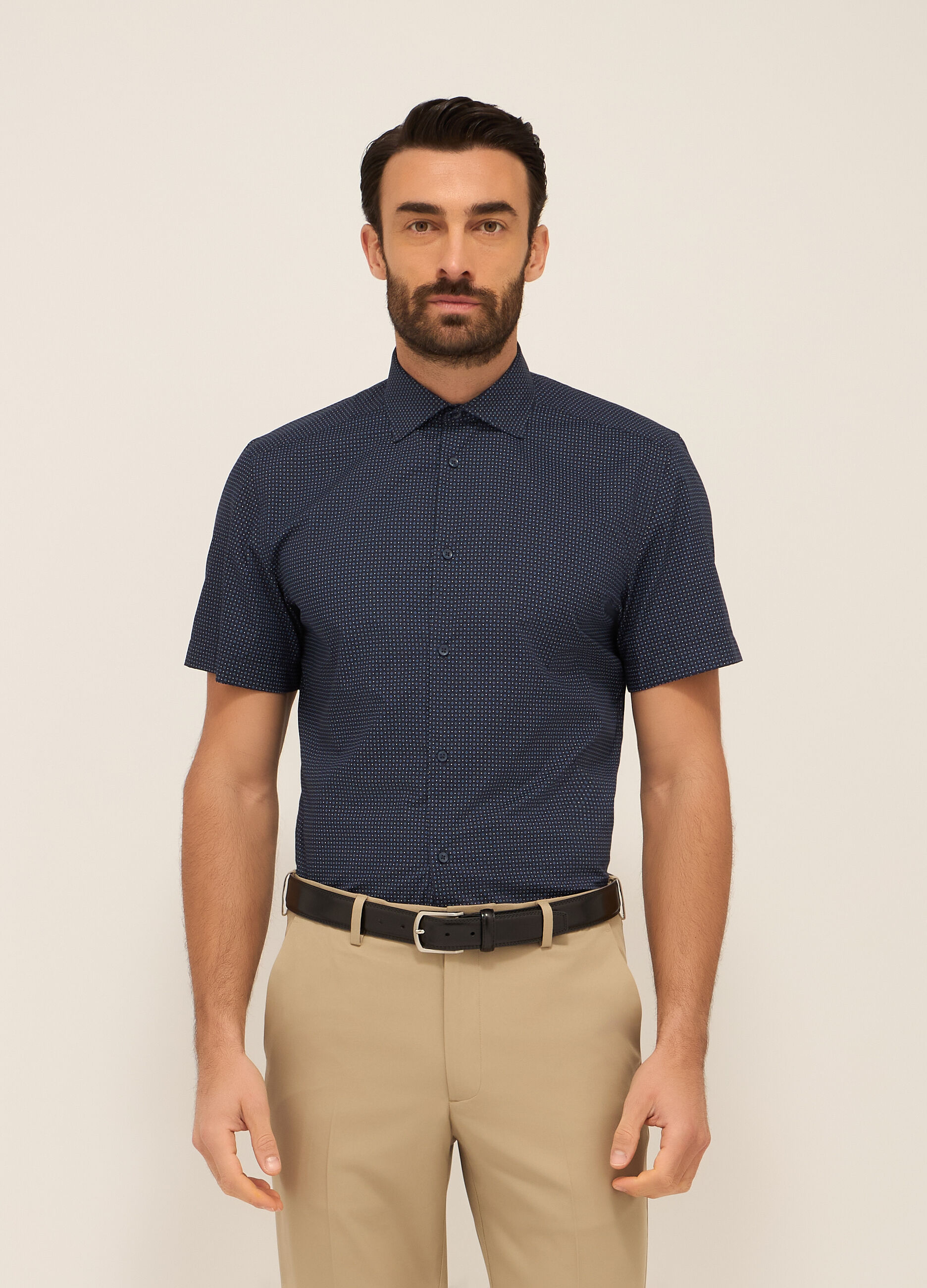 Camicia a maniche corte con micro-motivo uomo_0