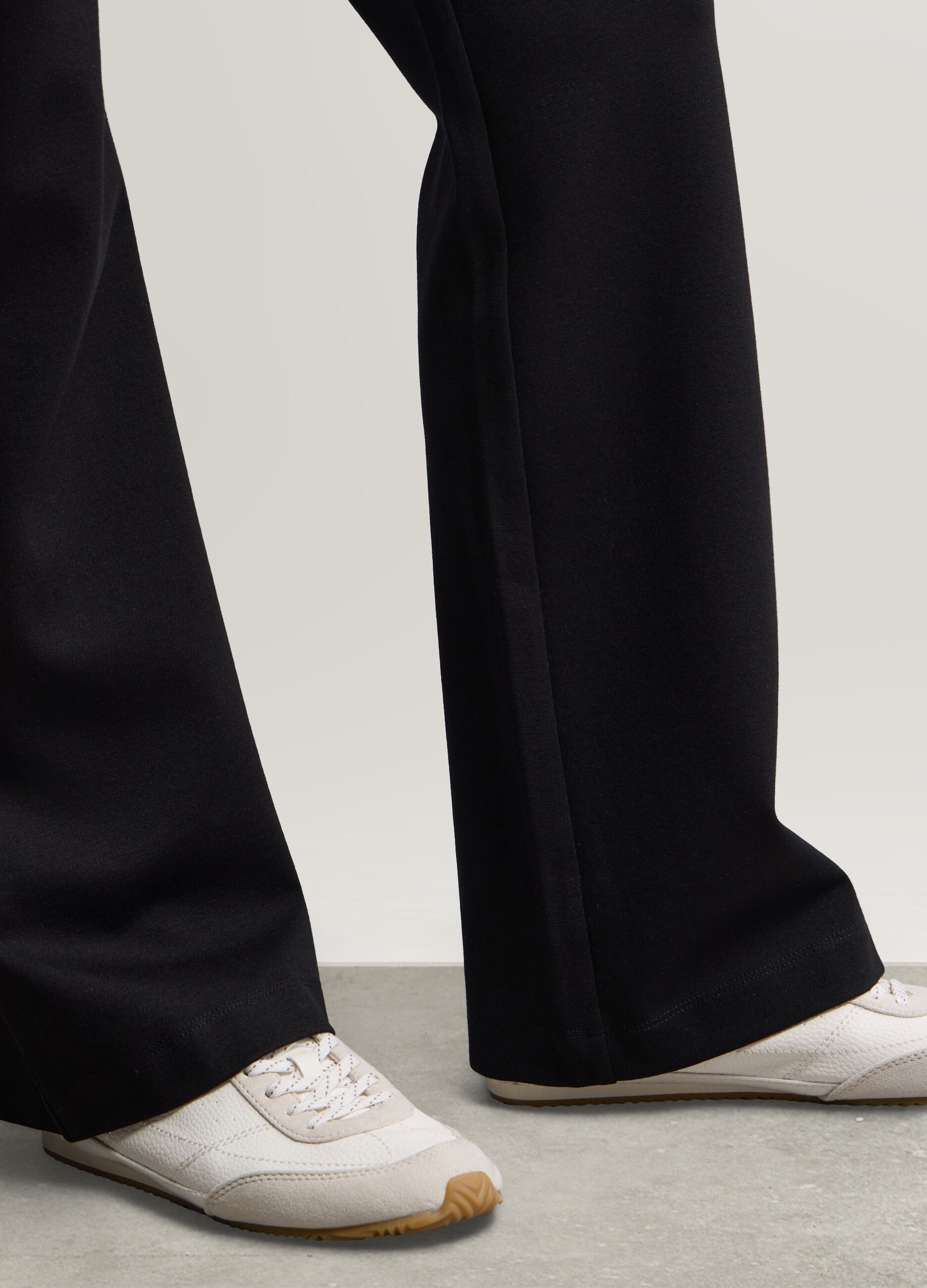 Leggings Flare Fit in misto viscosa stretch donna_3