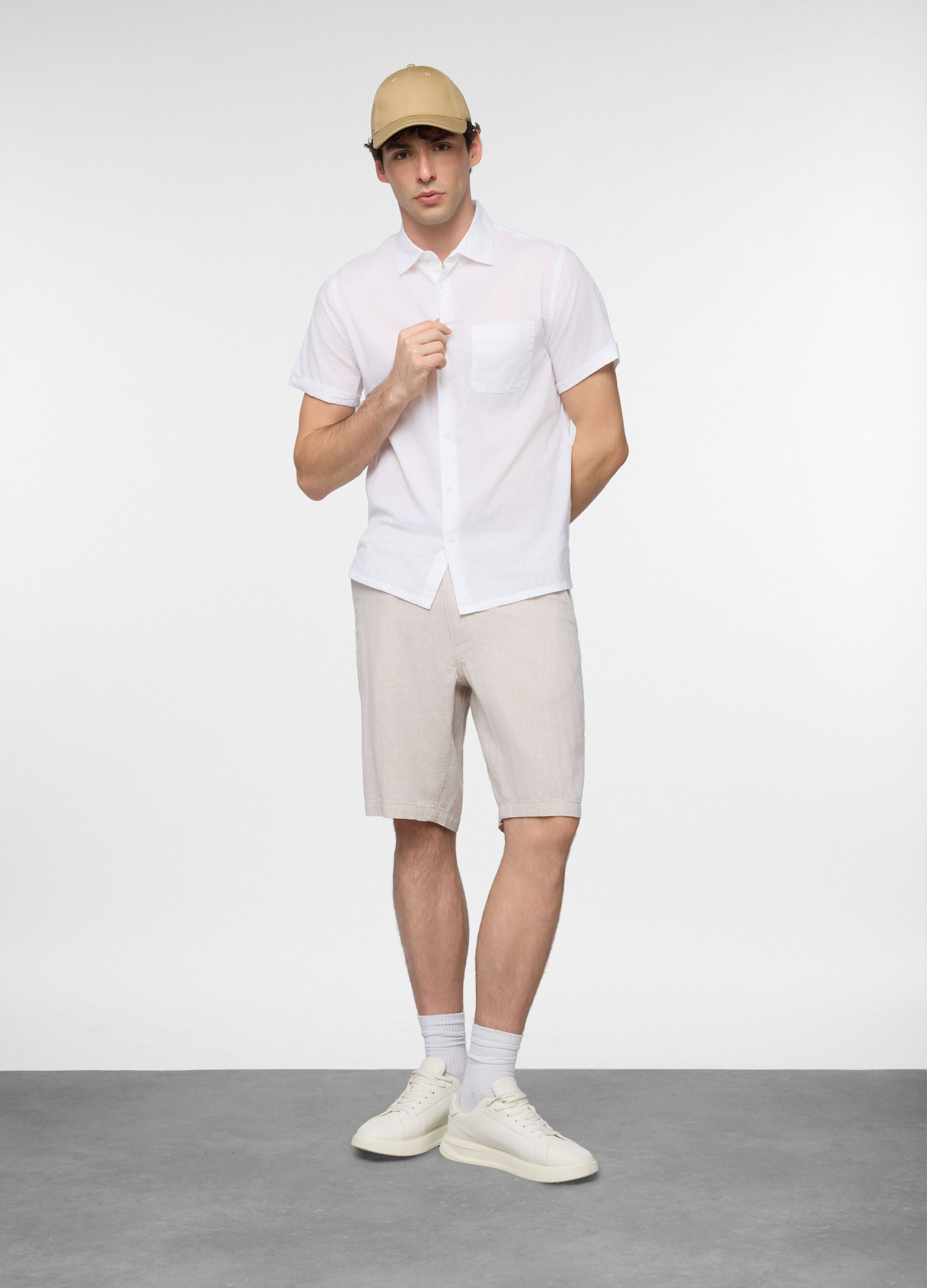 Bermuda relaxed fit in misto cotone e lino uomo_0