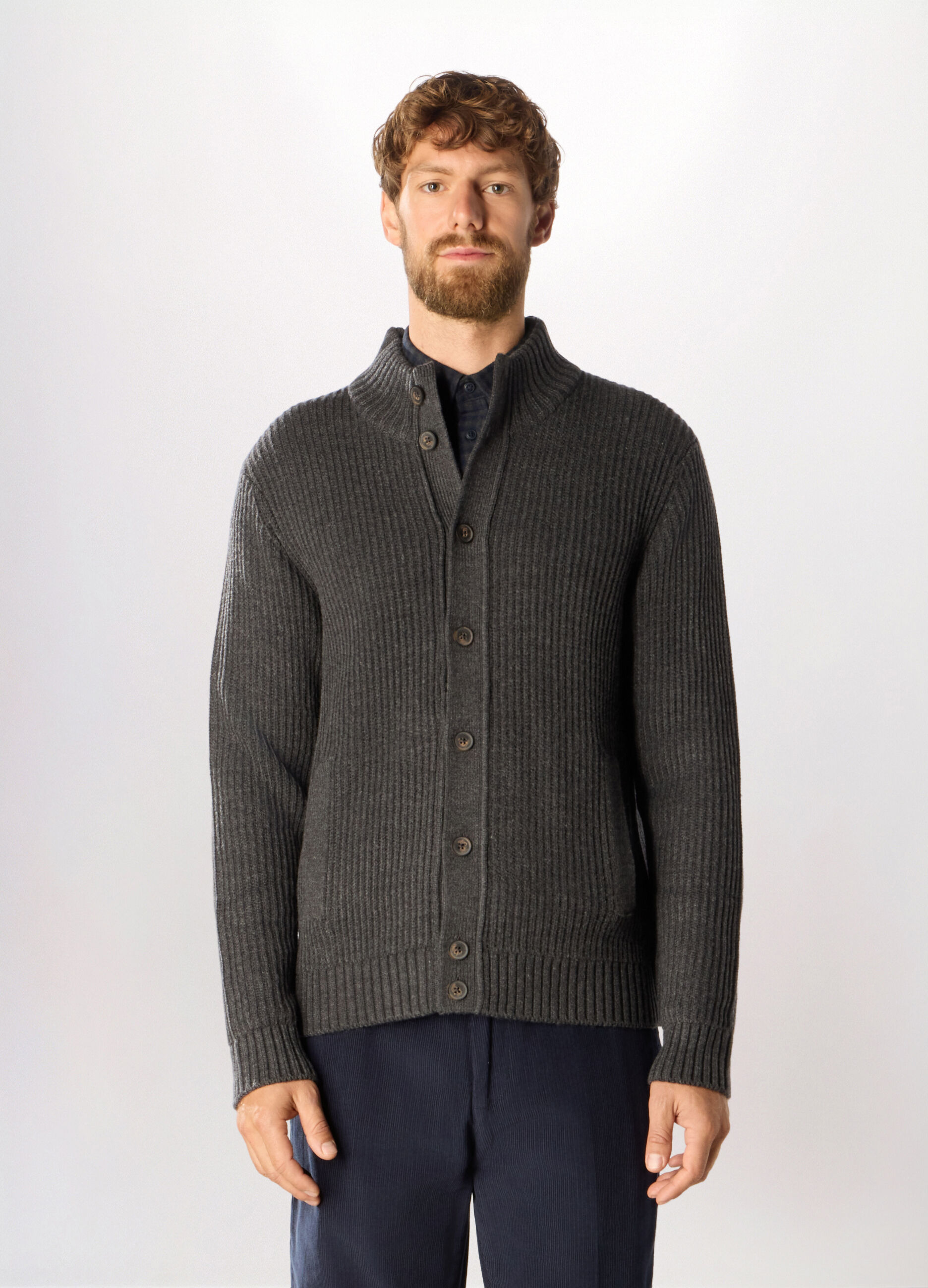 Cardigan a costa inglese con bottoni uomo_0