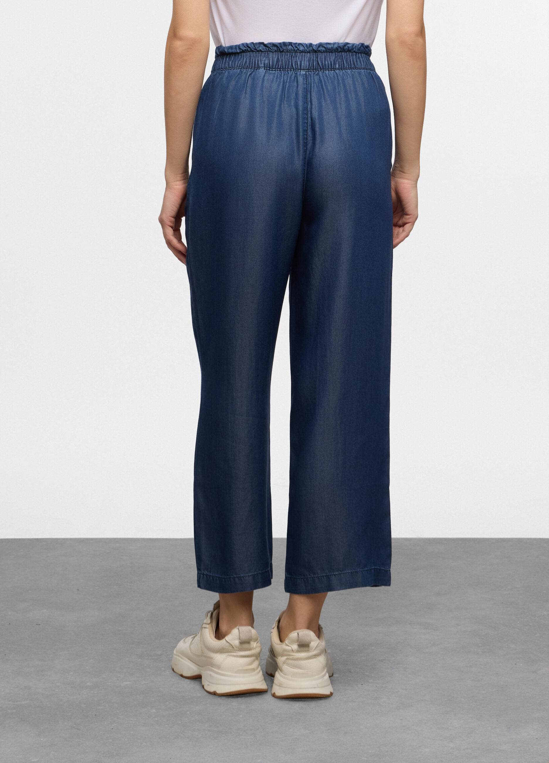 Jogger fit Culotte lunghezza capri con vita elasticata e coulisse in Lyocell donna_1