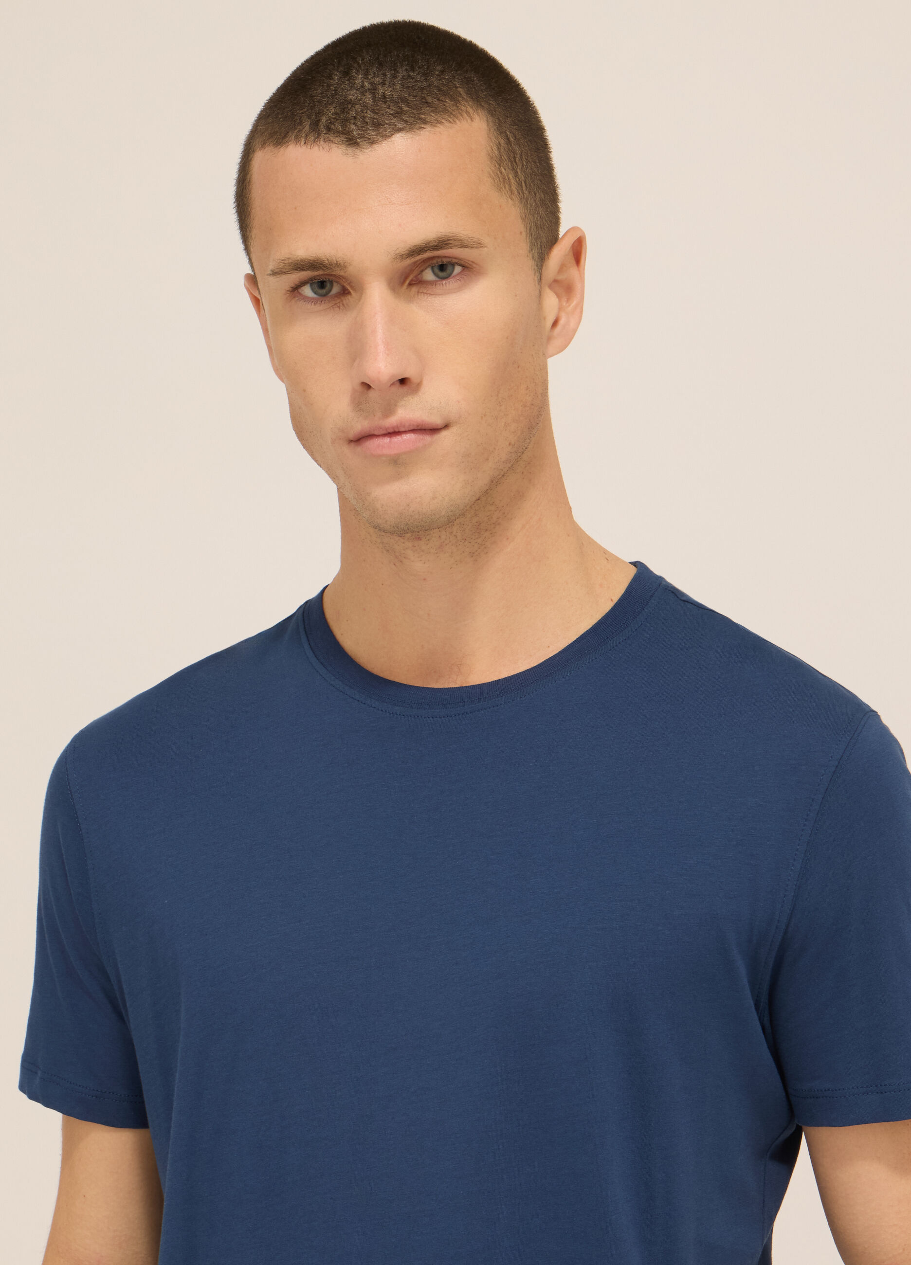 T-shirt girocollo in jersey di cotone uomo_2