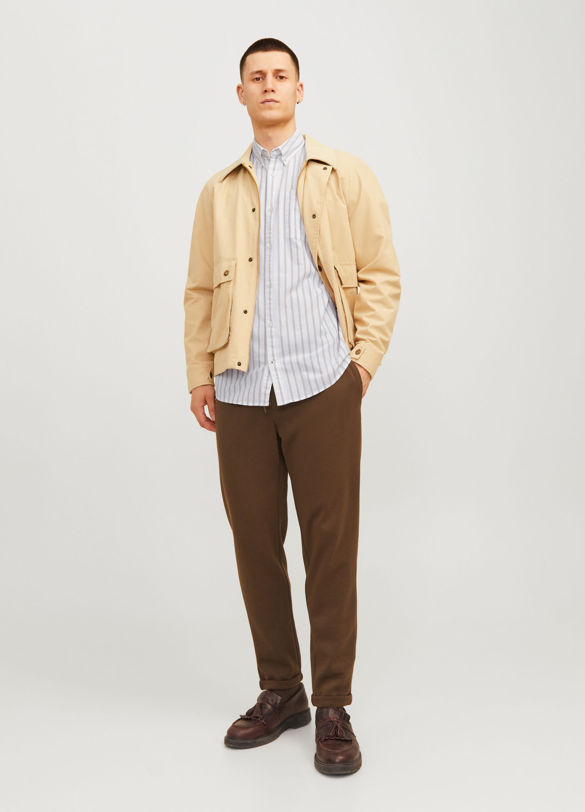 Camicia slim fit a righe con taschino uomo_0